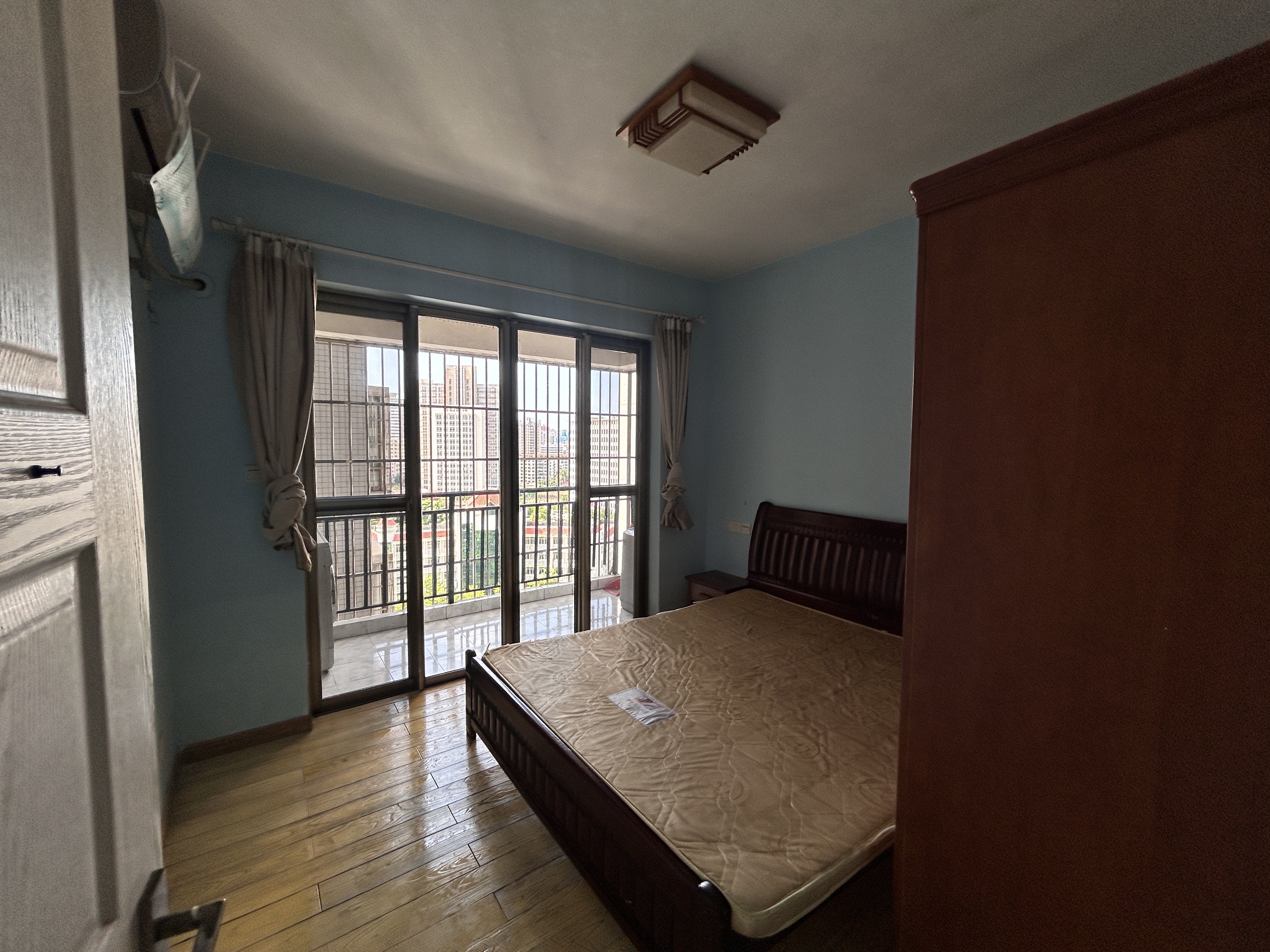 夏瑶花苑 1室1厅1卫 1600.0元/月 夏瑶花苑 1室1厅1卫 1600.0元/月室内图