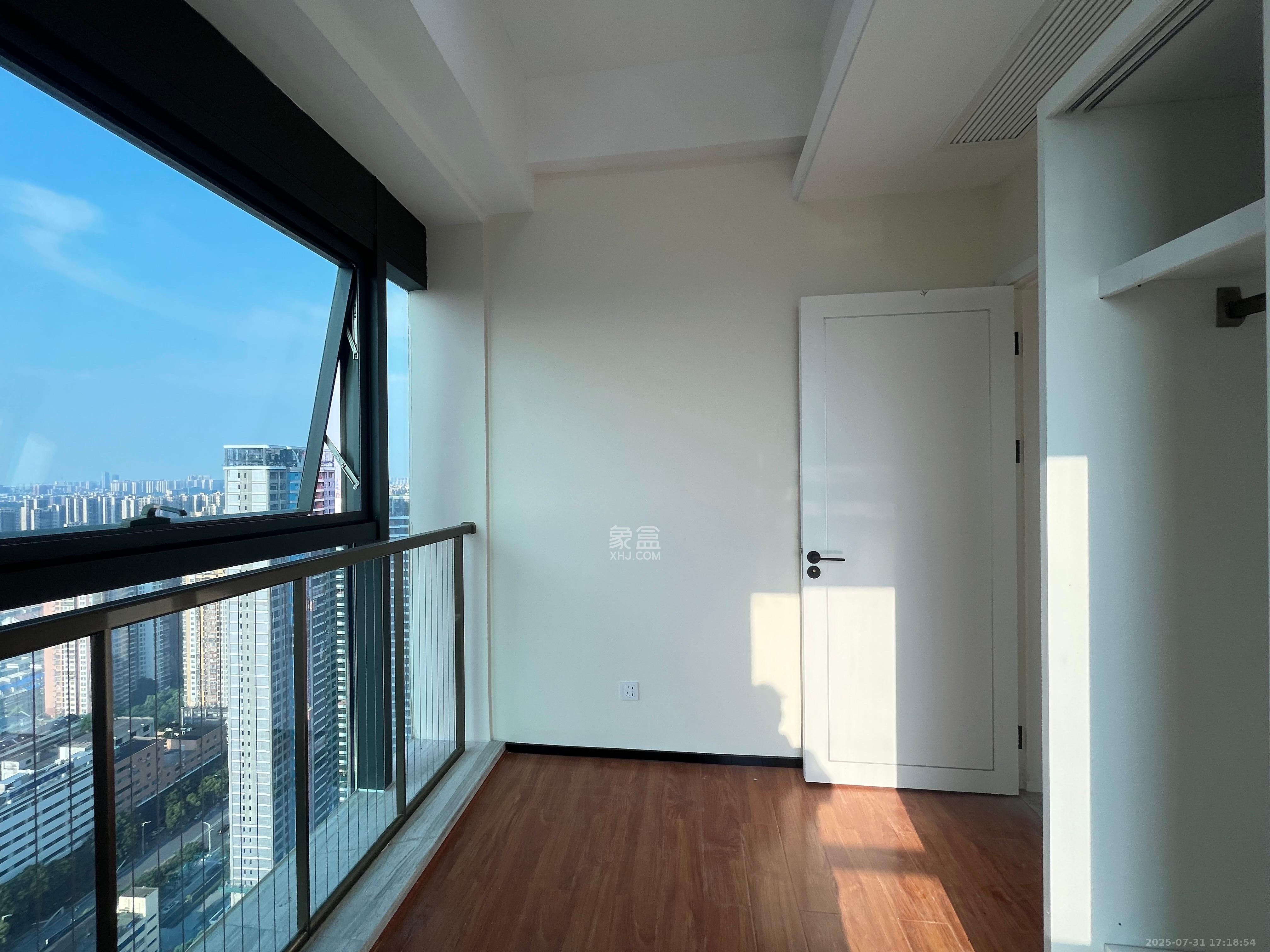 恒大珺悦府 2室2厅1卫 2300.0元/月 恒大珺悦府 2室2厅1卫 2300.0元/月室内图