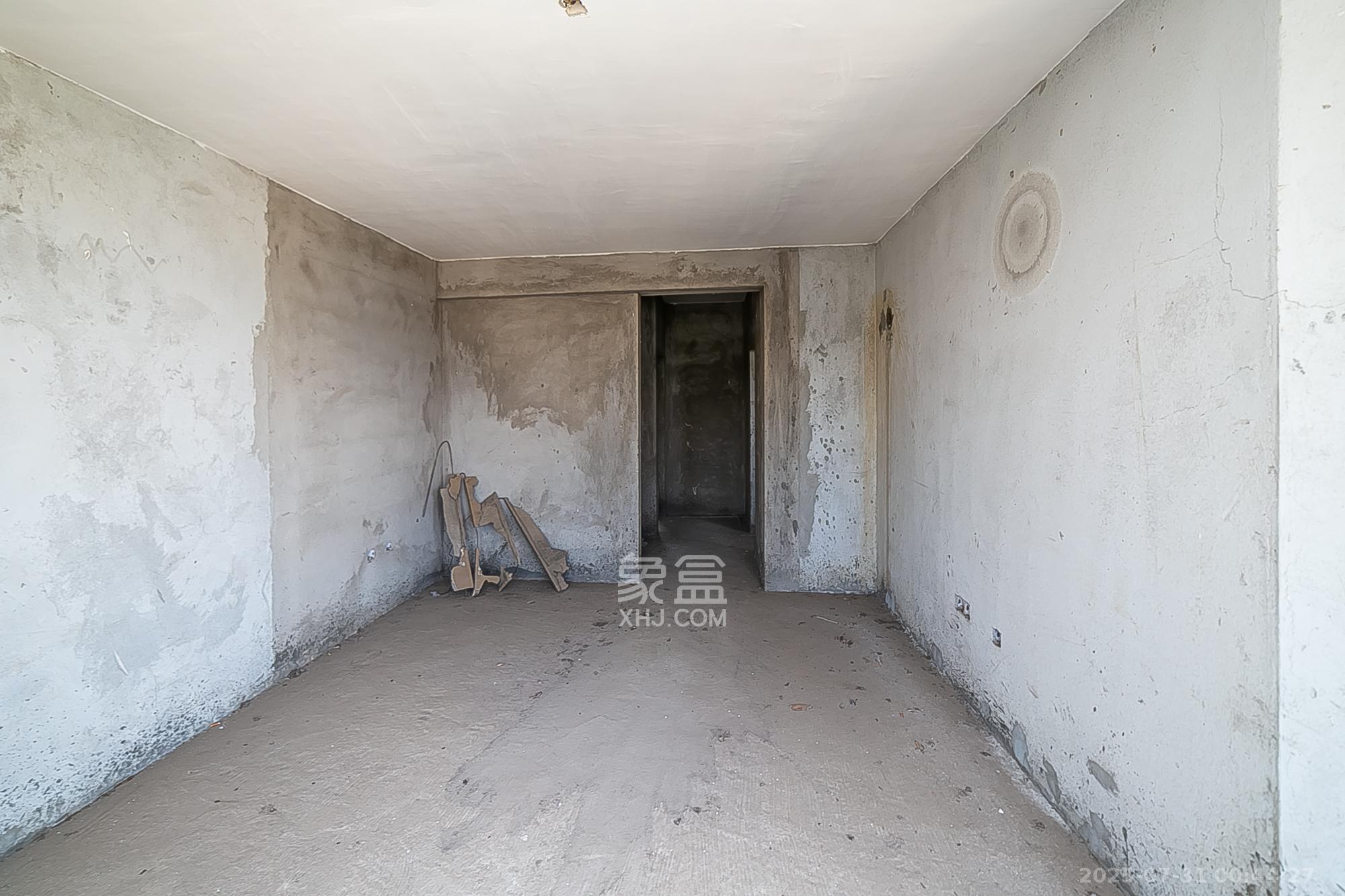 钱隆樽品(一、二、三期)  4室2厅2卫    145.0万 钱隆樽品(一、二、三期)  4室2厅2卫    145.0万卧室