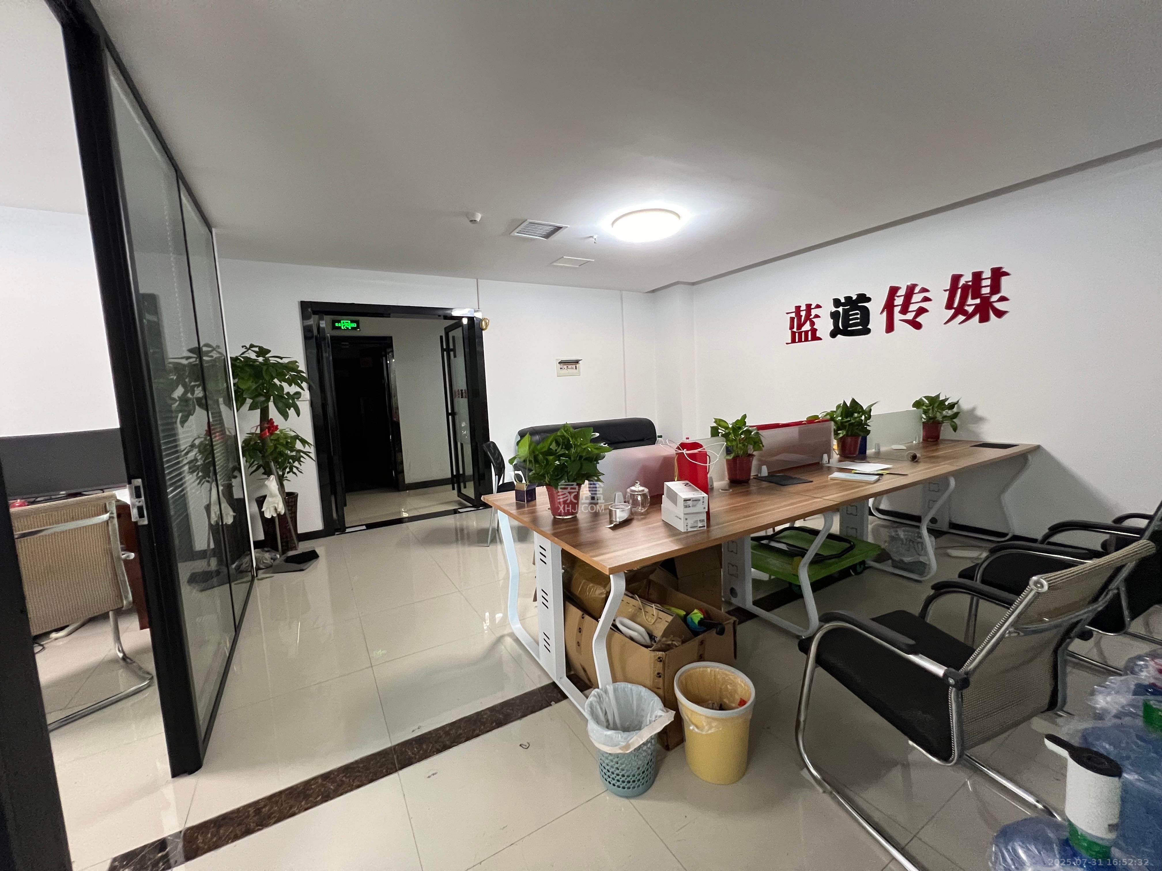 铭诚摩根  3室1厅0卫   5300.00元/月室内图