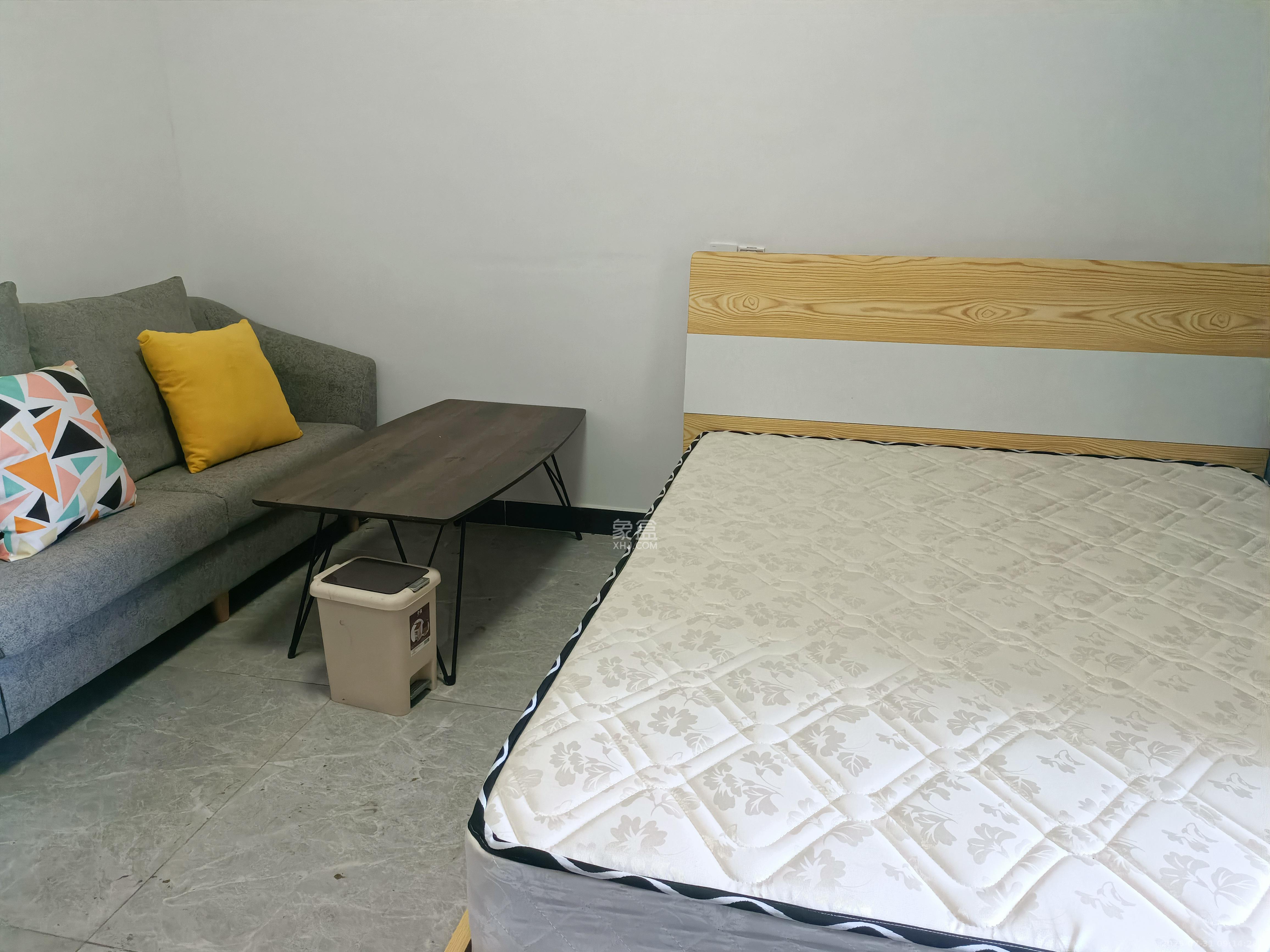 明发国际城  1室1厅1卫    1300.0元/月室内图