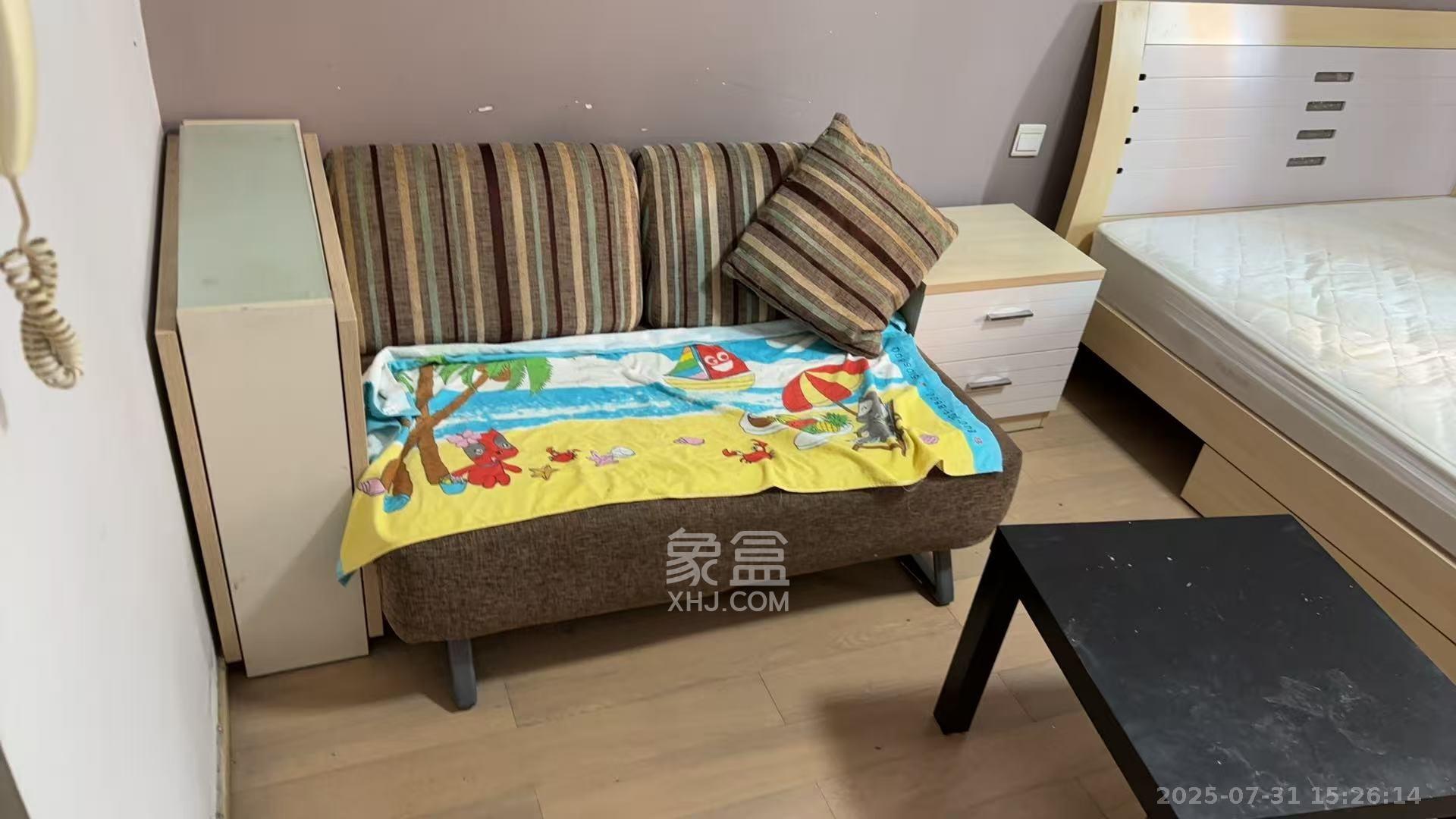 万科金色家园 1室1厅1卫 1300.0元/月 万科金色家园 1室1厅1卫 1300.0元/月室内图