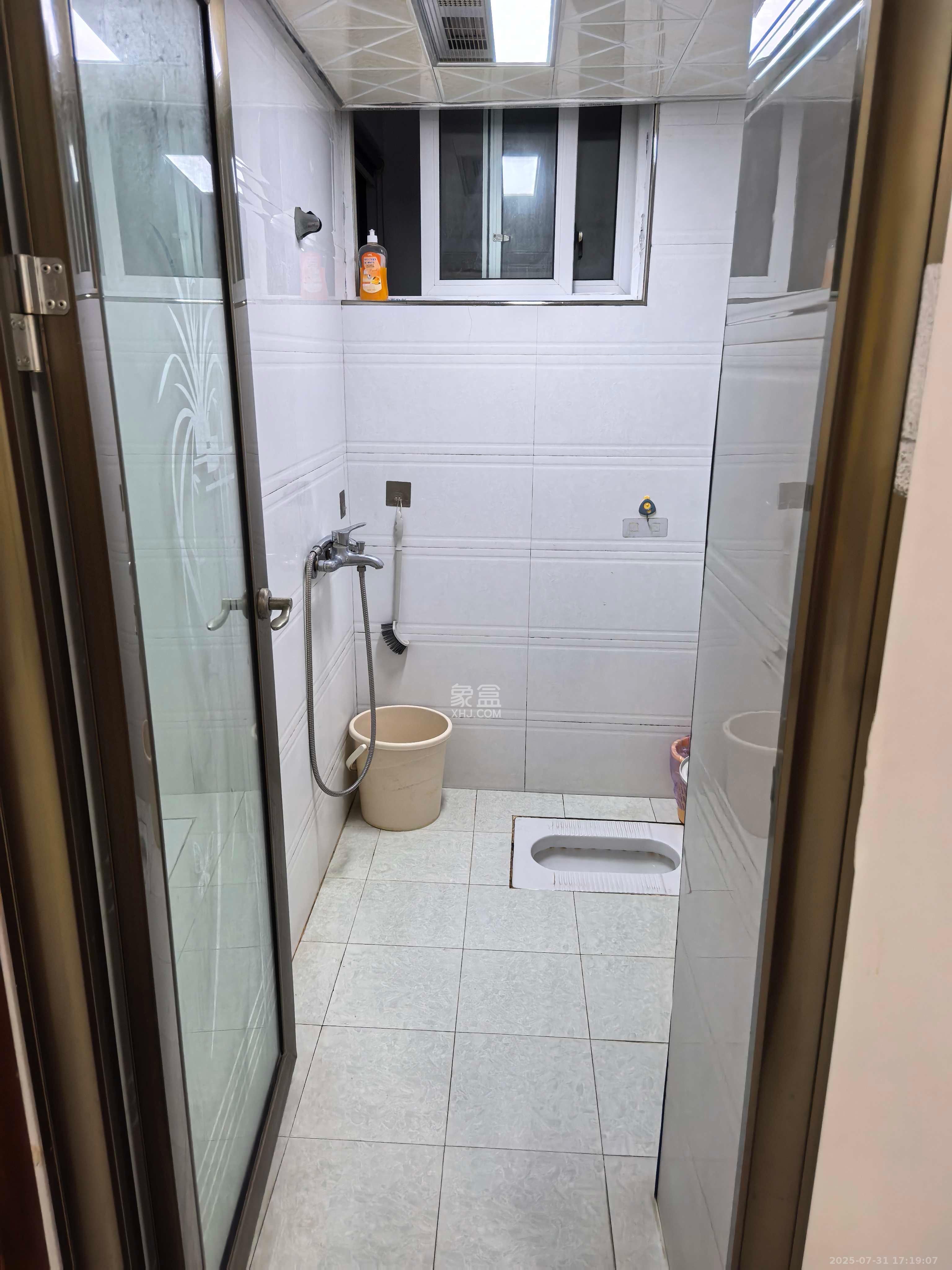 家兴苑  2室2厅1卫    2100.0元/月 家兴苑  2室2厅1卫    2100.0元/月室内图