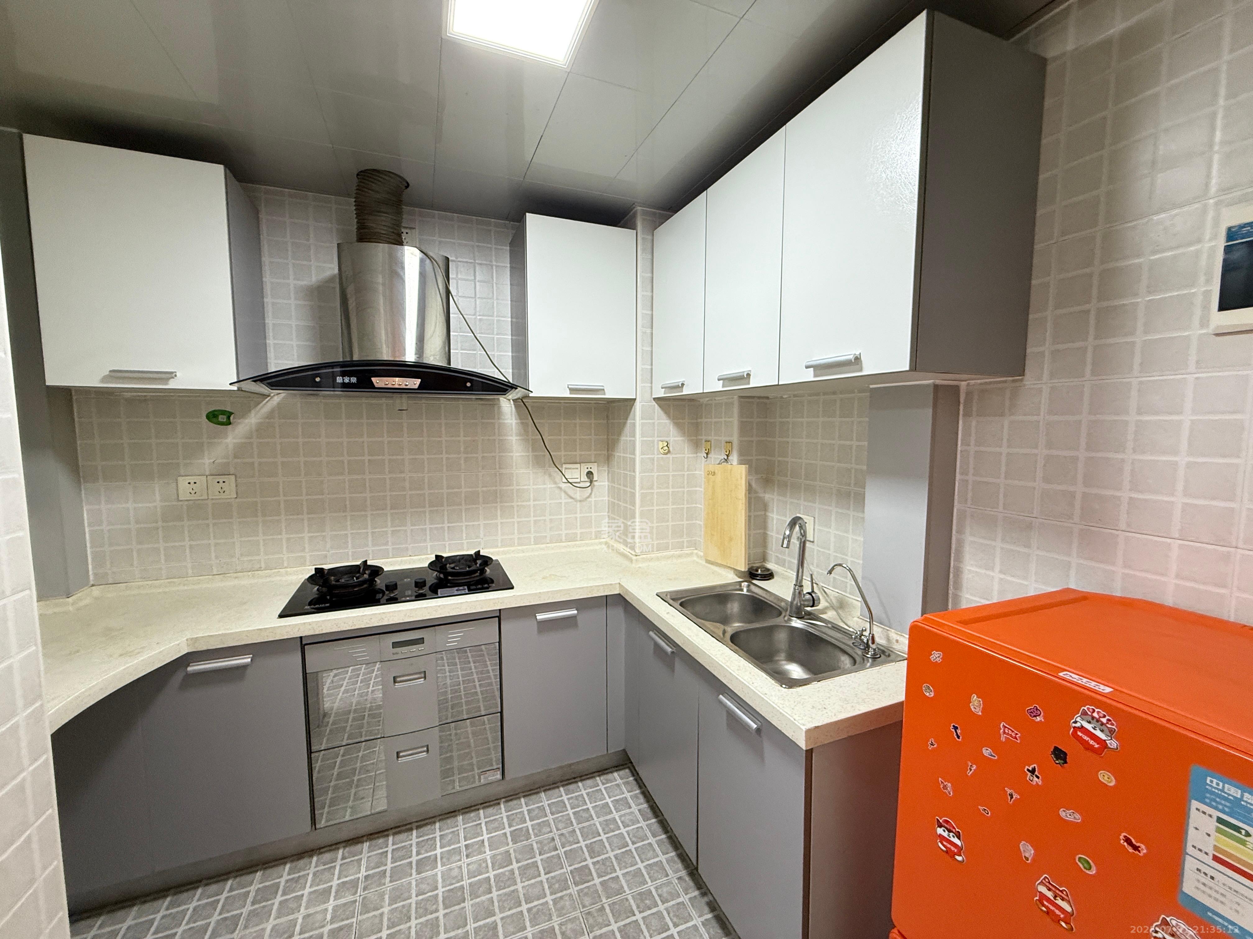 白沙晶城 1室1厅1卫 1800.0元/月 白沙晶城 1室1厅1卫 1800.0元/月室内图