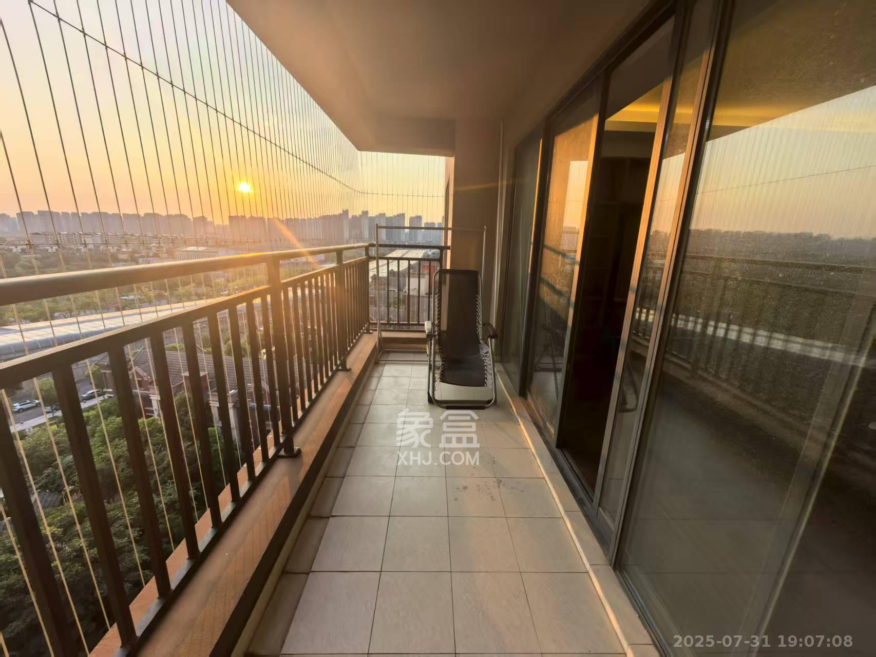 万科白鹭郡 4室2厅2卫 3100.0元/月 万科白鹭郡 4室2厅2卫 3100.0元/月室内图