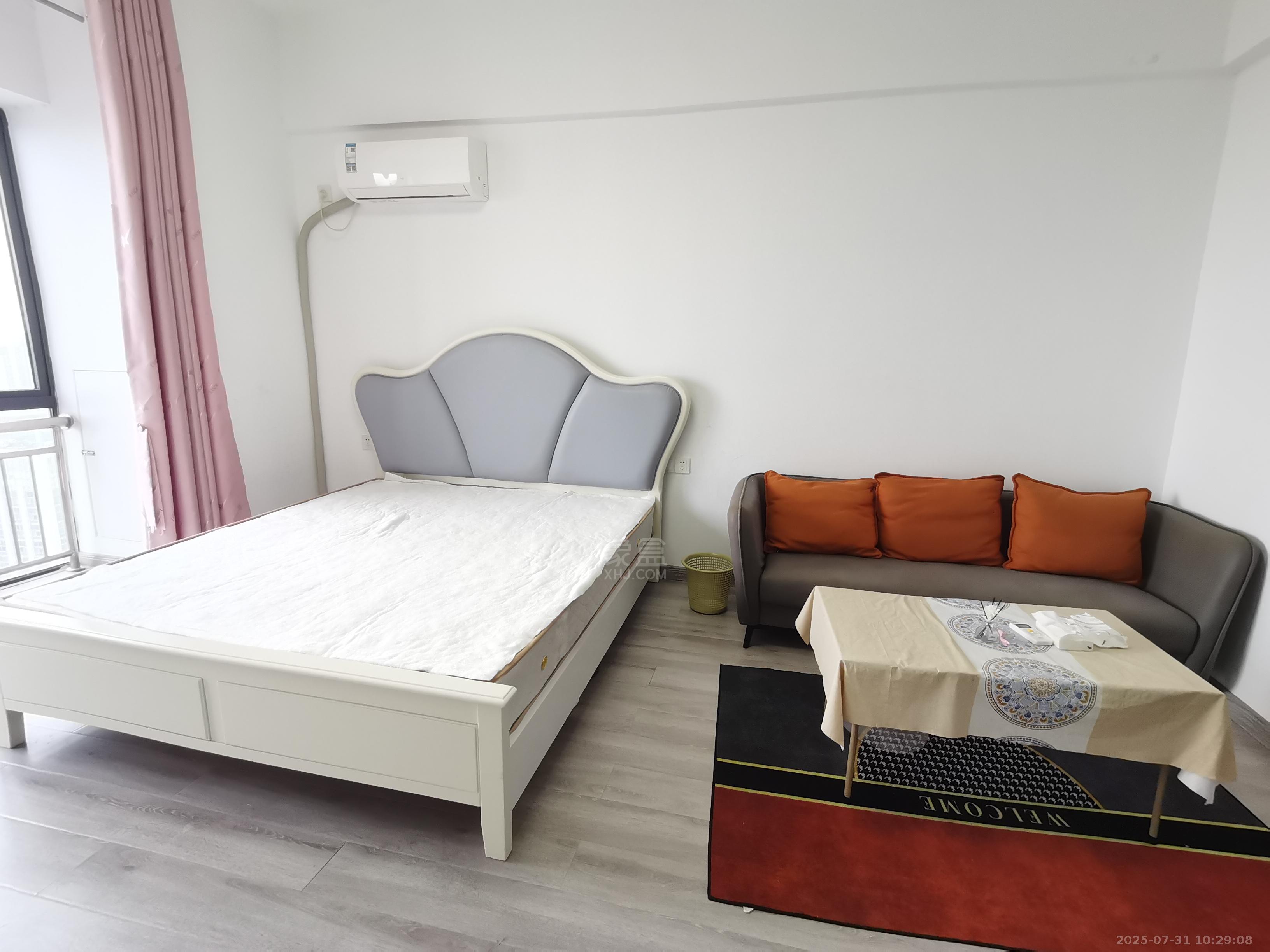 朗廷览江  1室1厅2卫    1300.0元/月 朗廷览江  1室1厅2卫    1300.0元/月室内图