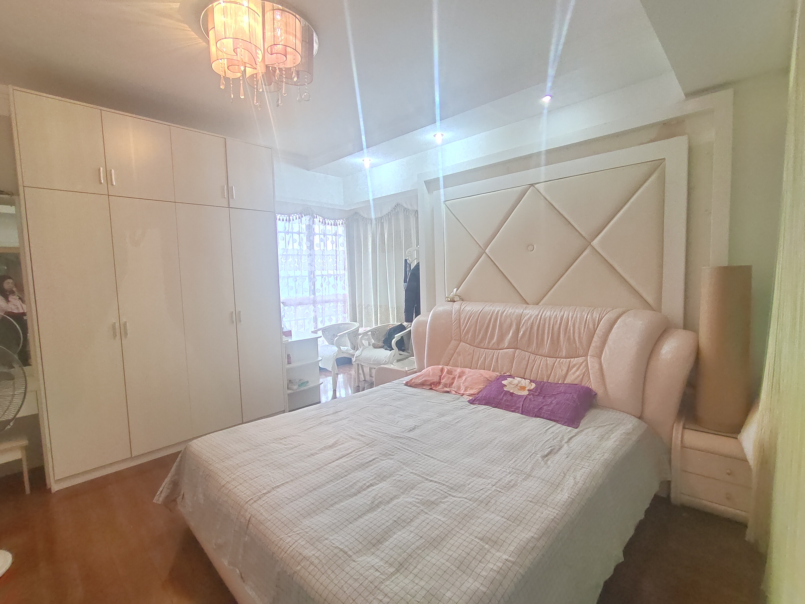 龙庭贵筑 3室2厅2卫 78.0万 龙庭贵筑 3室2厅2卫 78.0万客厅