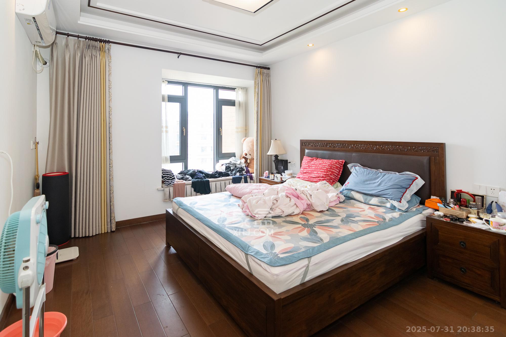 润和美郡（润和紫郡五期）  4室2厅2卫    128.0万卧室