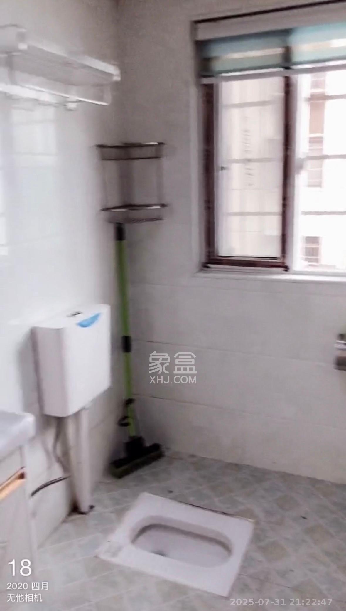 嘉顺苑 1室2厅1卫 2000.0元/月 嘉顺苑 1室2厅1卫 2000.0元/月室内图