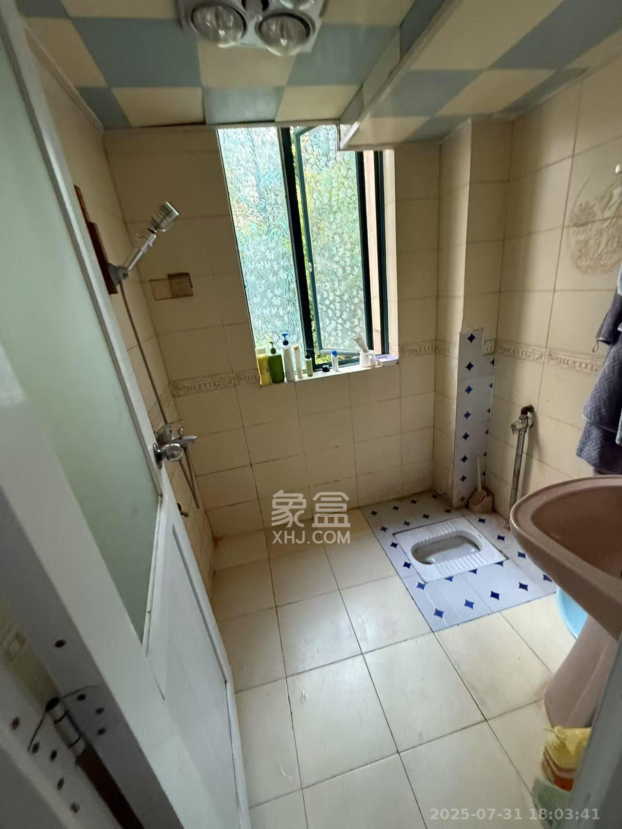 东方新城  2室1厅1卫    1900.0元/月室内图