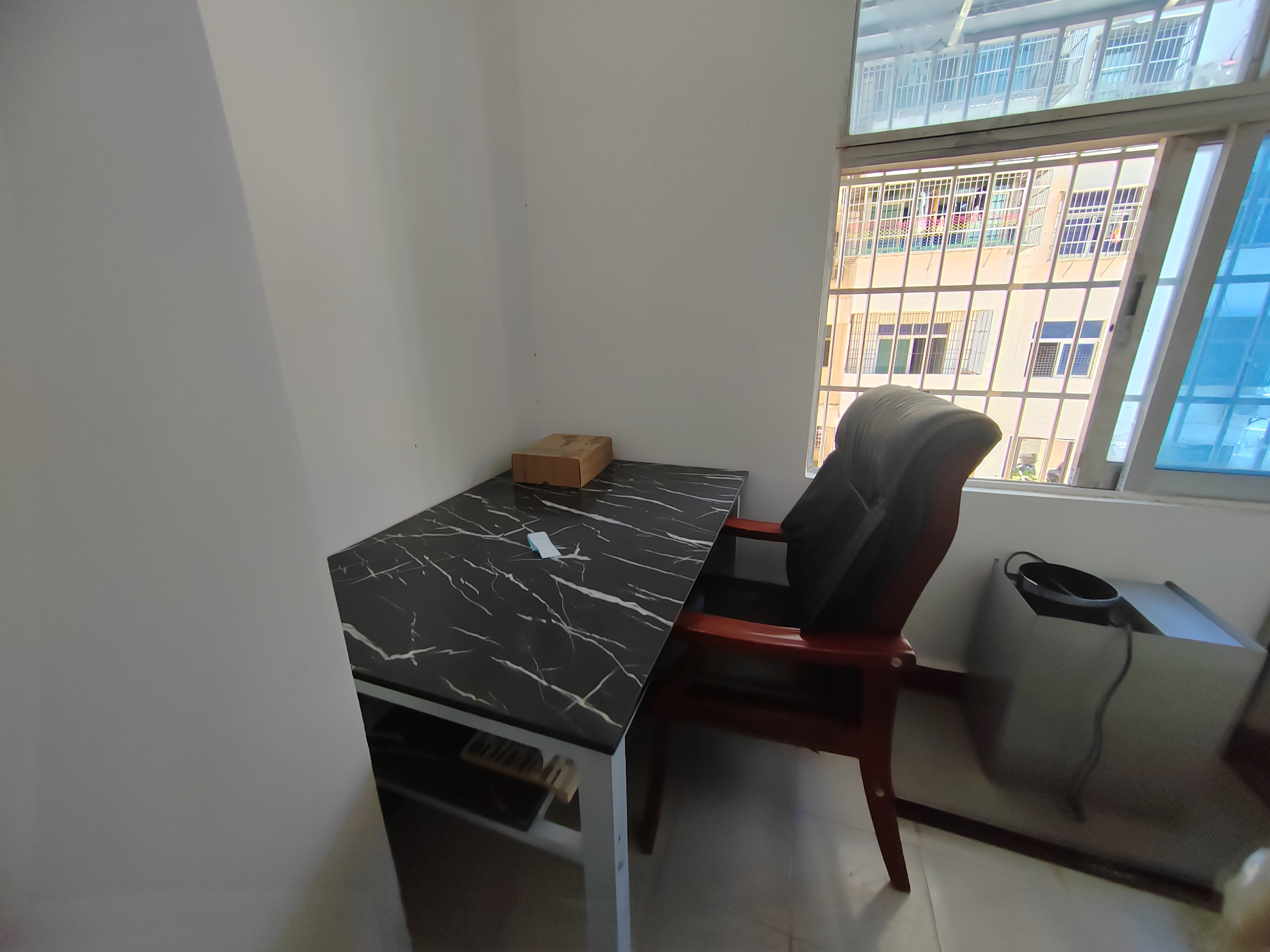 宝迪花苑 1室1厅1卫 1300.0元/月 宝迪花苑 1室1厅1卫 1300.0元/月室内图