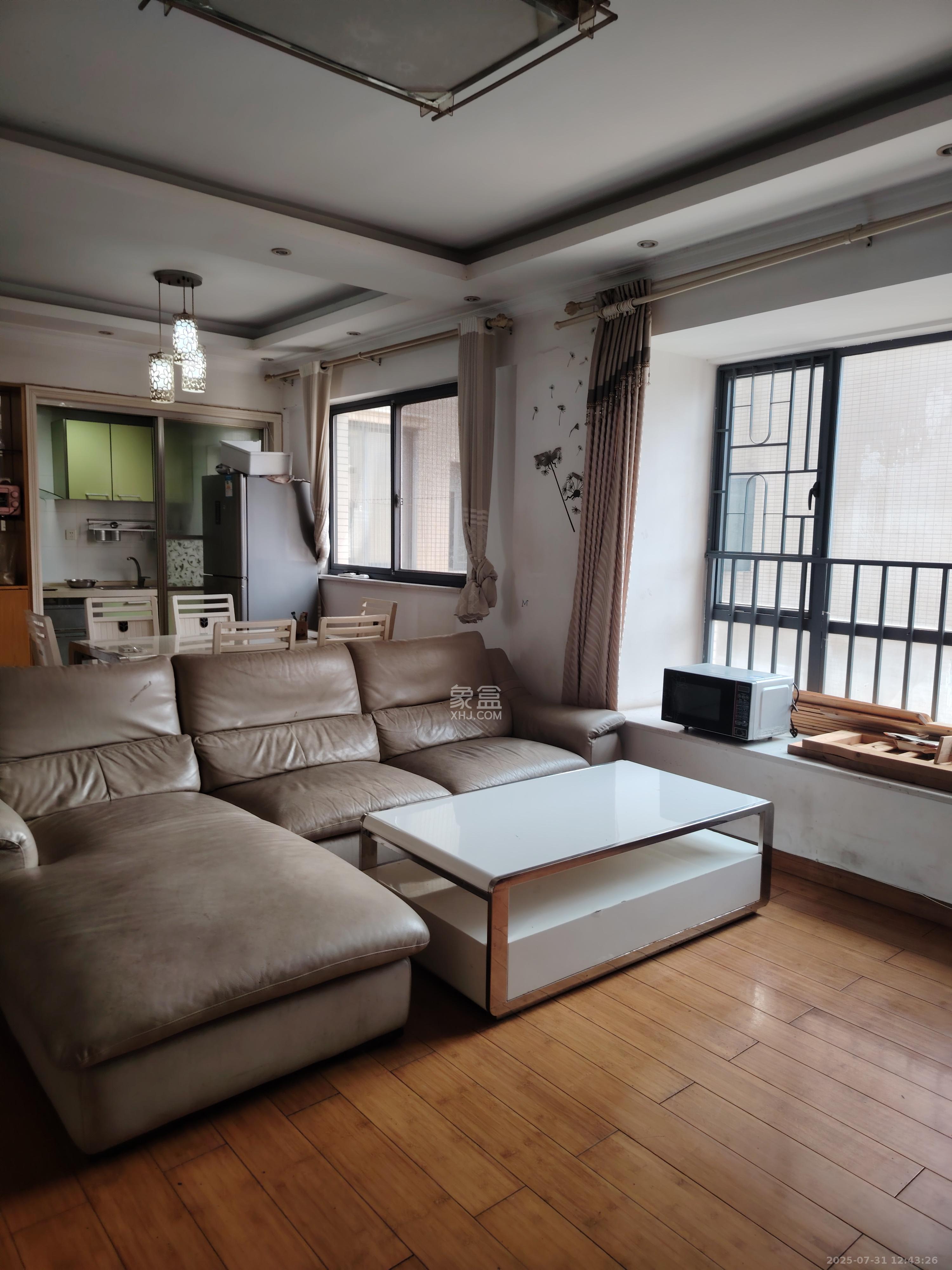 兰亭优壳(隽峰苑) 1室2厅1卫 2400.0元/月 兰亭优壳(隽峰苑) 1室2厅1卫 2400.0元/月室内图