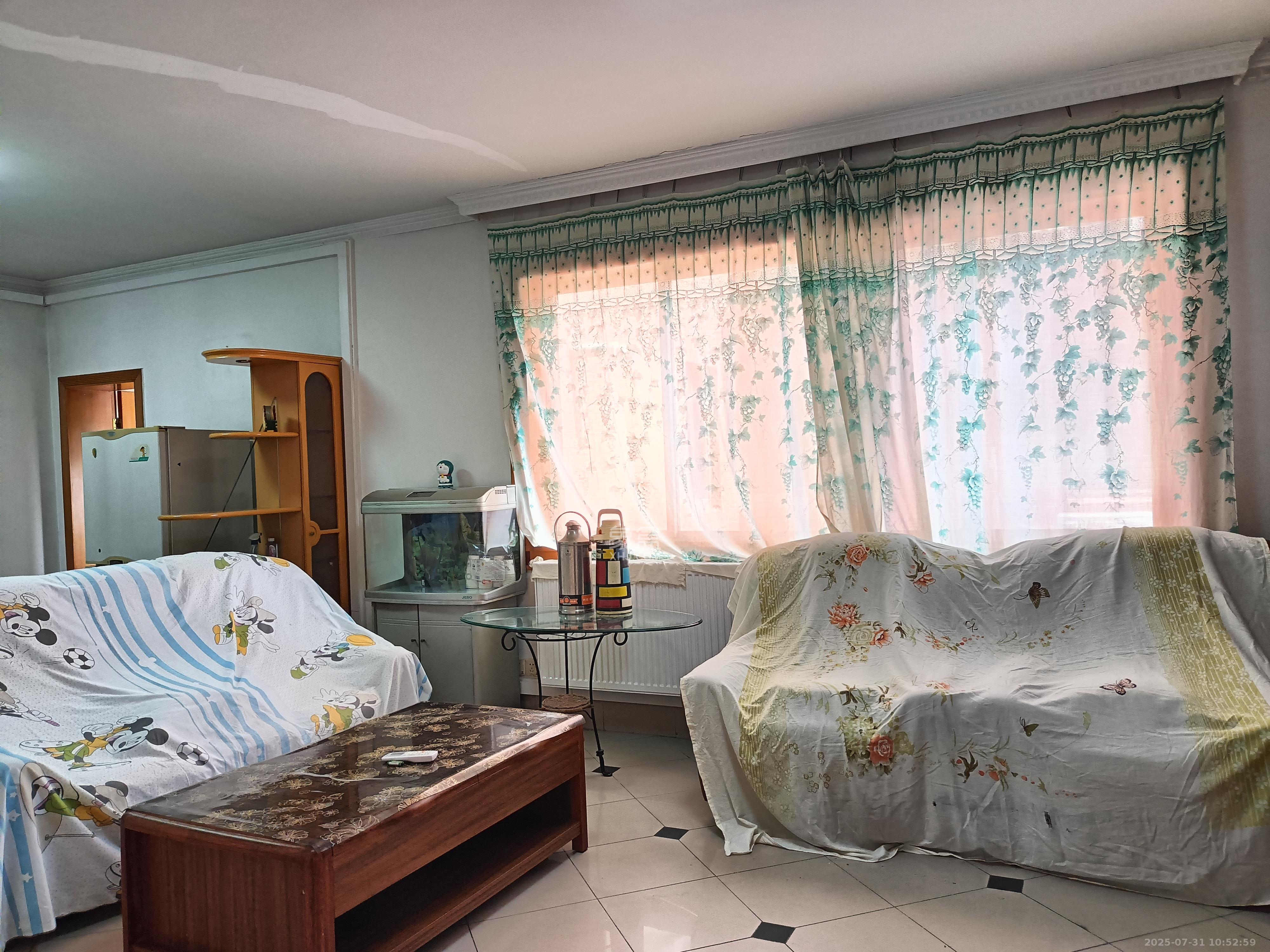 交通厅宿舍 4室2厅2卫 3500.0元/月 交通厅宿舍 4室2厅2卫 3500.0元/月室内图