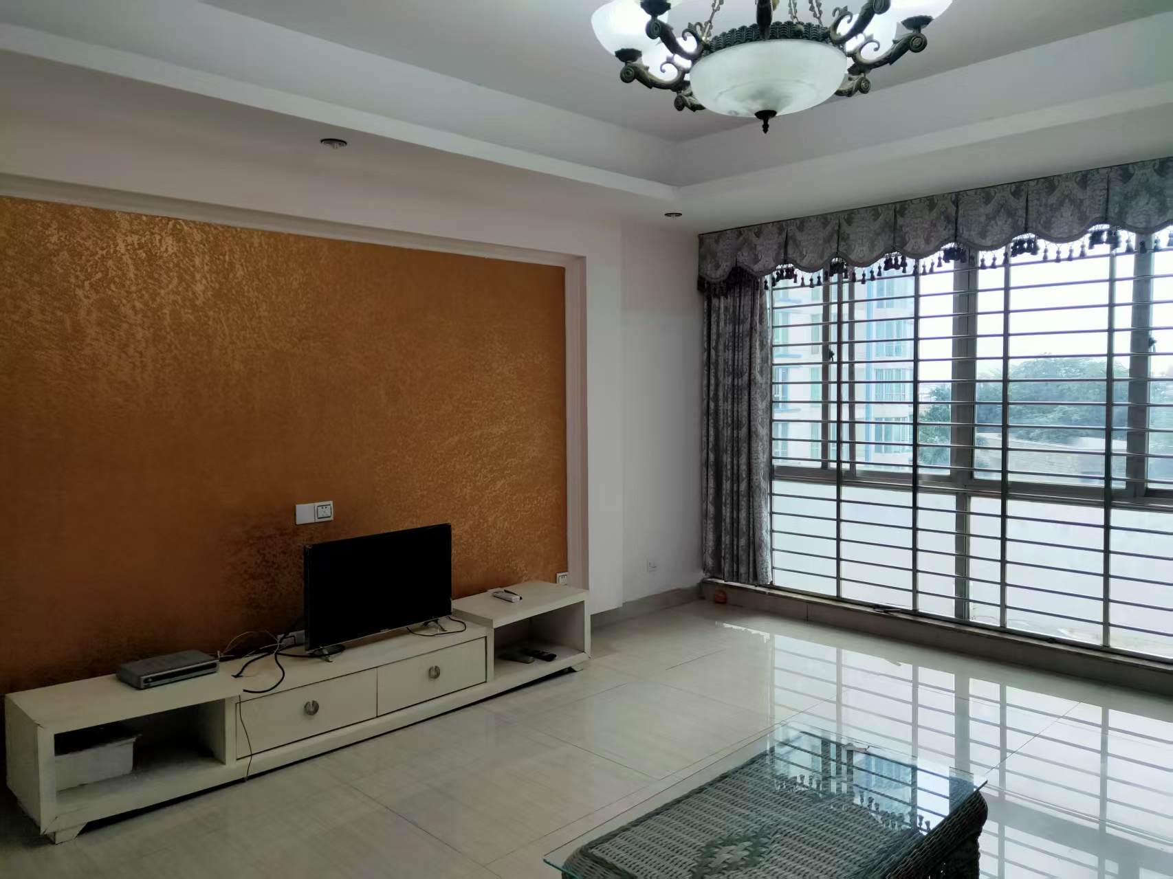 银通花园 3室2厅2卫 3000.0元/月 银通花园 3室2厅2卫 3000.0元/月室内图