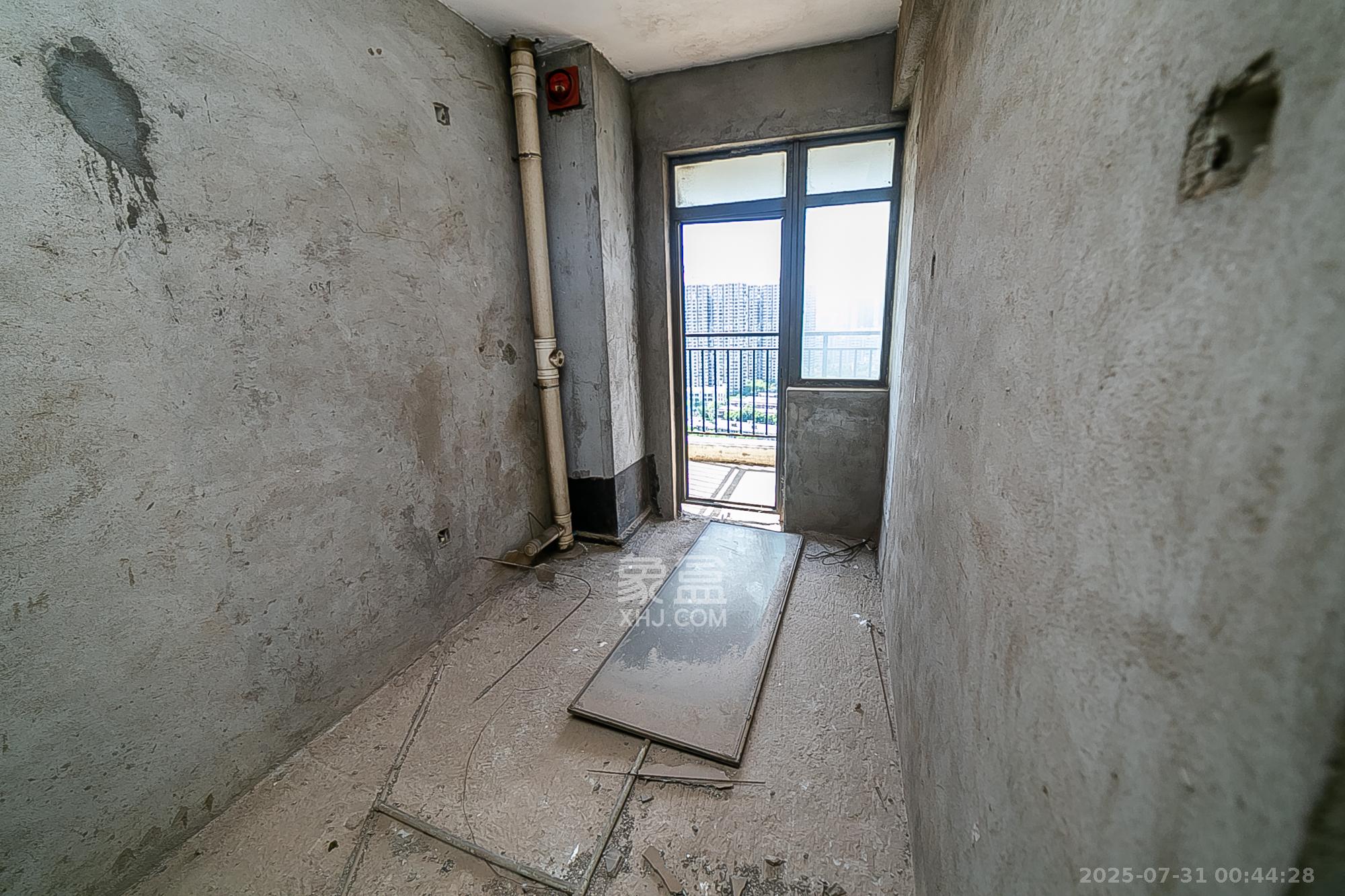 钱隆樽品(一、二、三期)  4室2厅2卫    145.0万 钱隆樽品(一、二、三期)  4室2厅2卫    145.0万其他