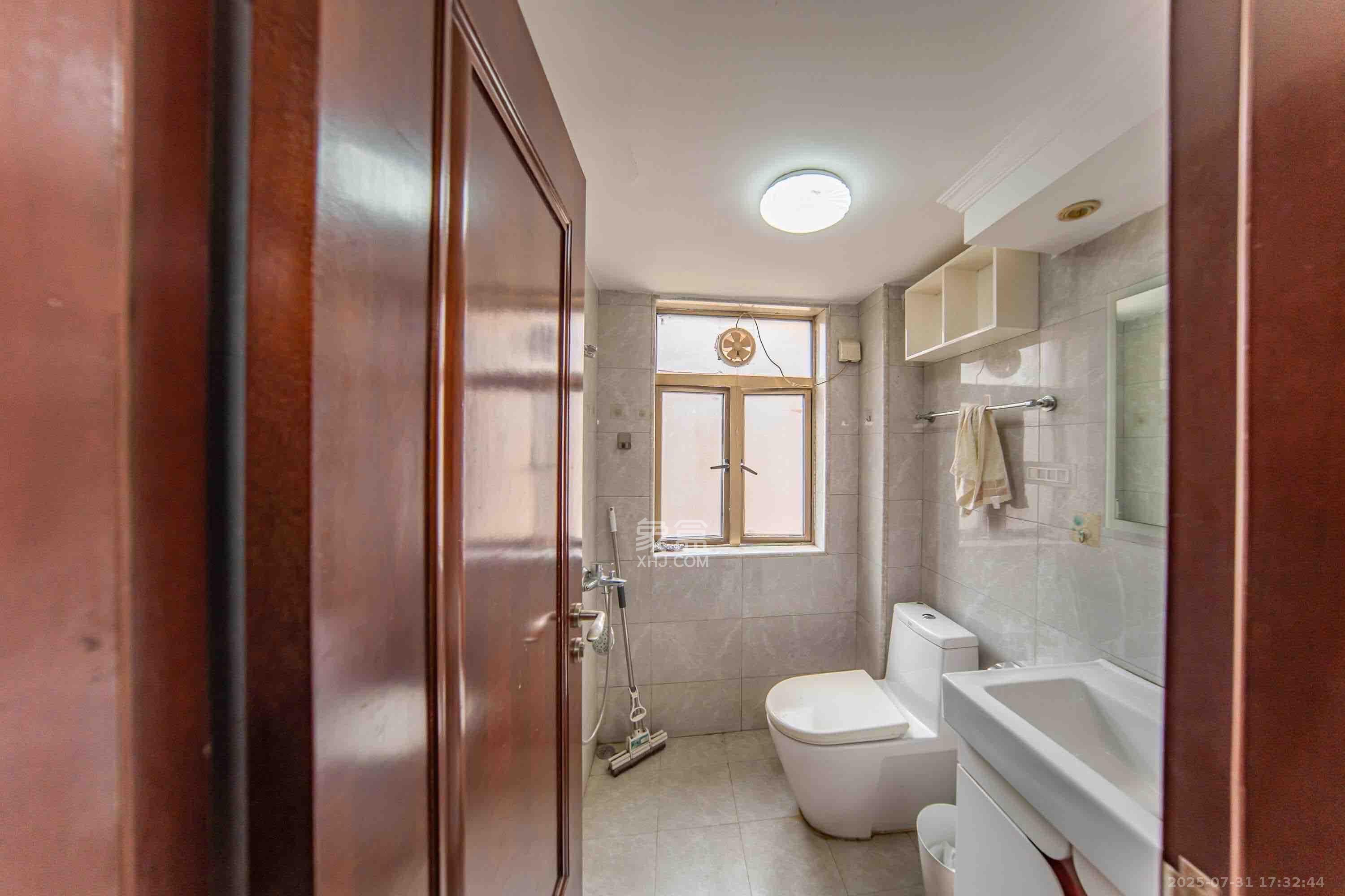 江山帝景雅典 3室2厅1卫 3000.0元/月 江山帝景雅典 3室2厅1卫 3000.0元/月室内图