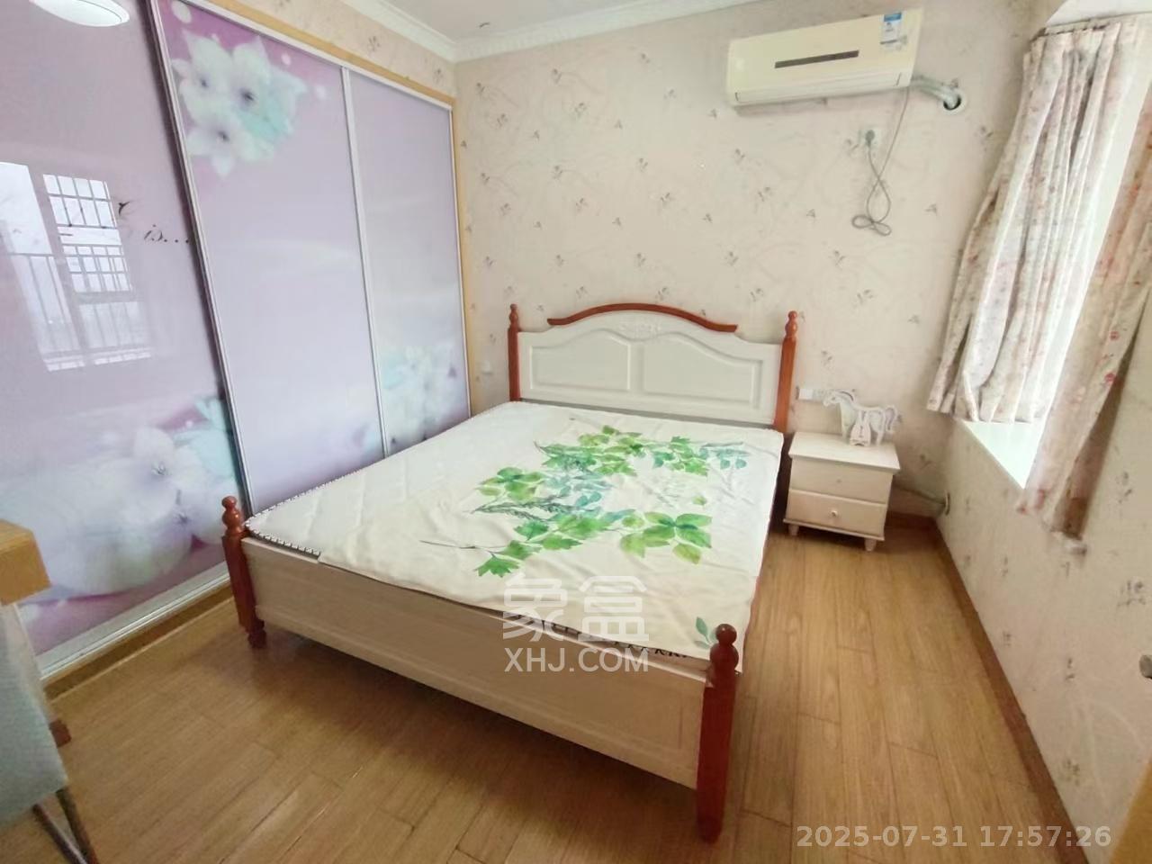 西城龙庭  2室2厅1卫   2500.00元/月室内图