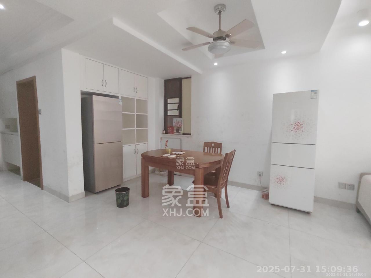 和泓梅溪四季 3室2厅1卫 2700.0元/月 和泓梅溪四季 3室2厅1卫 2700.0元/月室内图