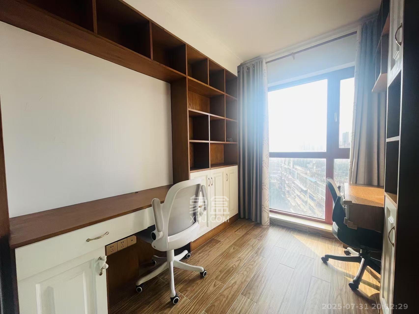 上园商住小区  3室2厅1卫    3000.0元/月室内图