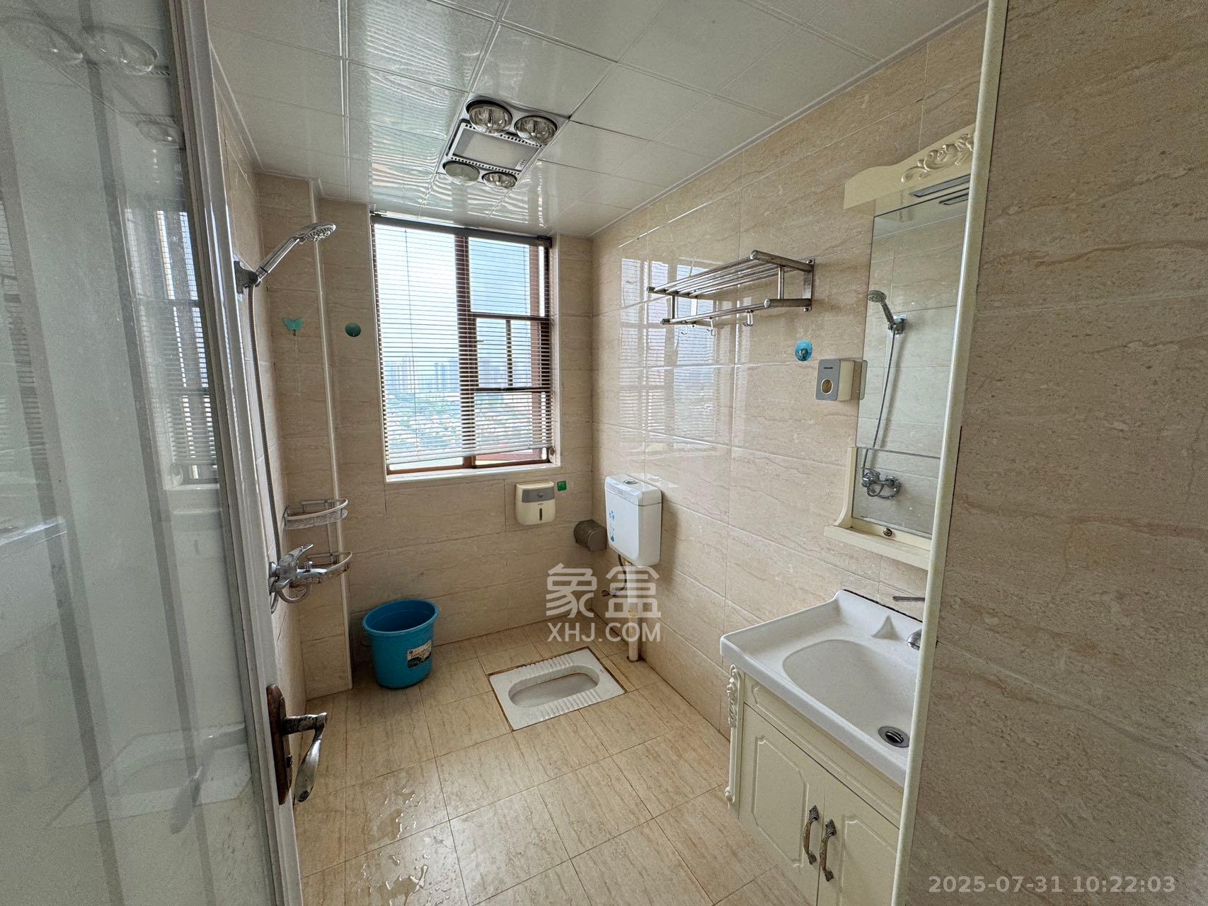 万里时代 3室2厅1卫 2800.0元/月 万里时代 3室2厅1卫 2800.0元/月室内图