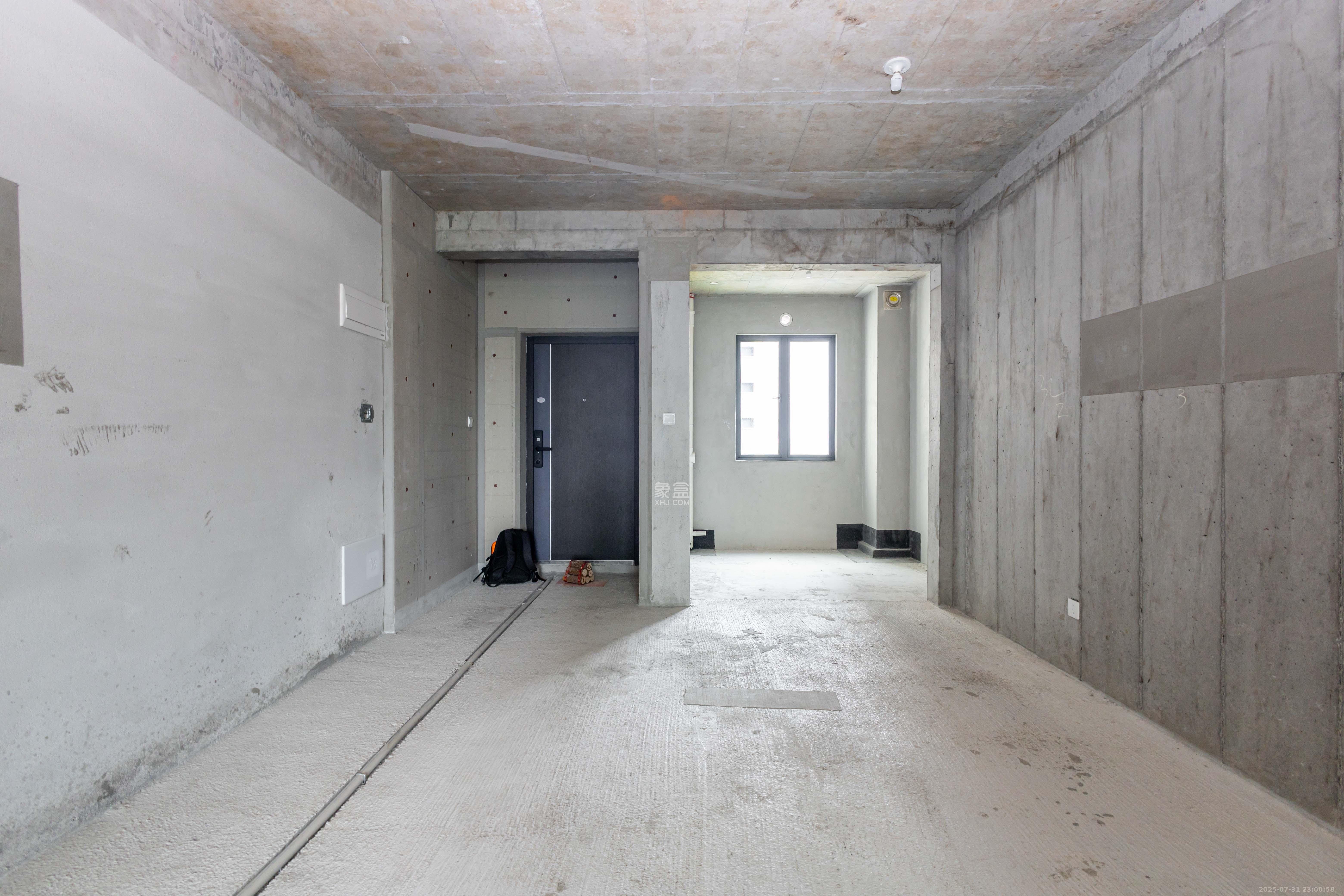 中建桃李九章  4室2厅2卫    195.0万 中建桃李九章  4室2厅2卫    195.0万客厅