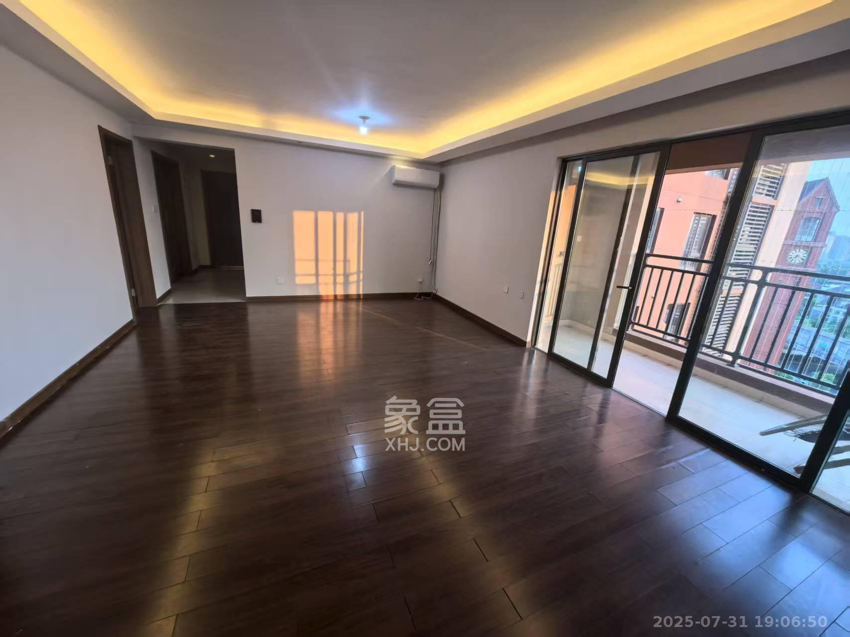 万科白鹭郡 4室2厅2卫 3100.0元/月 万科白鹭郡 4室2厅2卫 3100.0元/月室内图