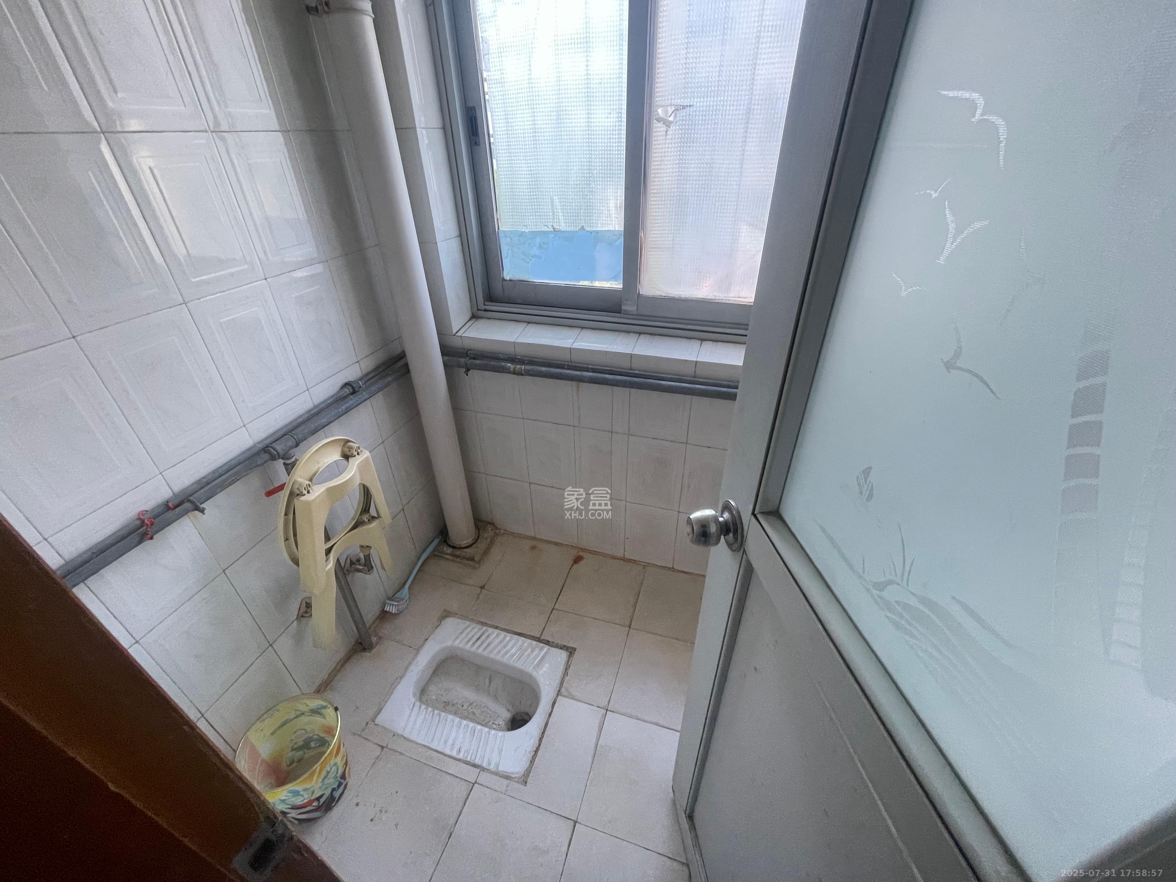 长沙市中心医院宿舍楼(雨花区)  1室0厅0卫    1400.0元/月 长沙市中心医院宿舍楼(雨花区)  1室0厅0卫    1400.0元/月室内图