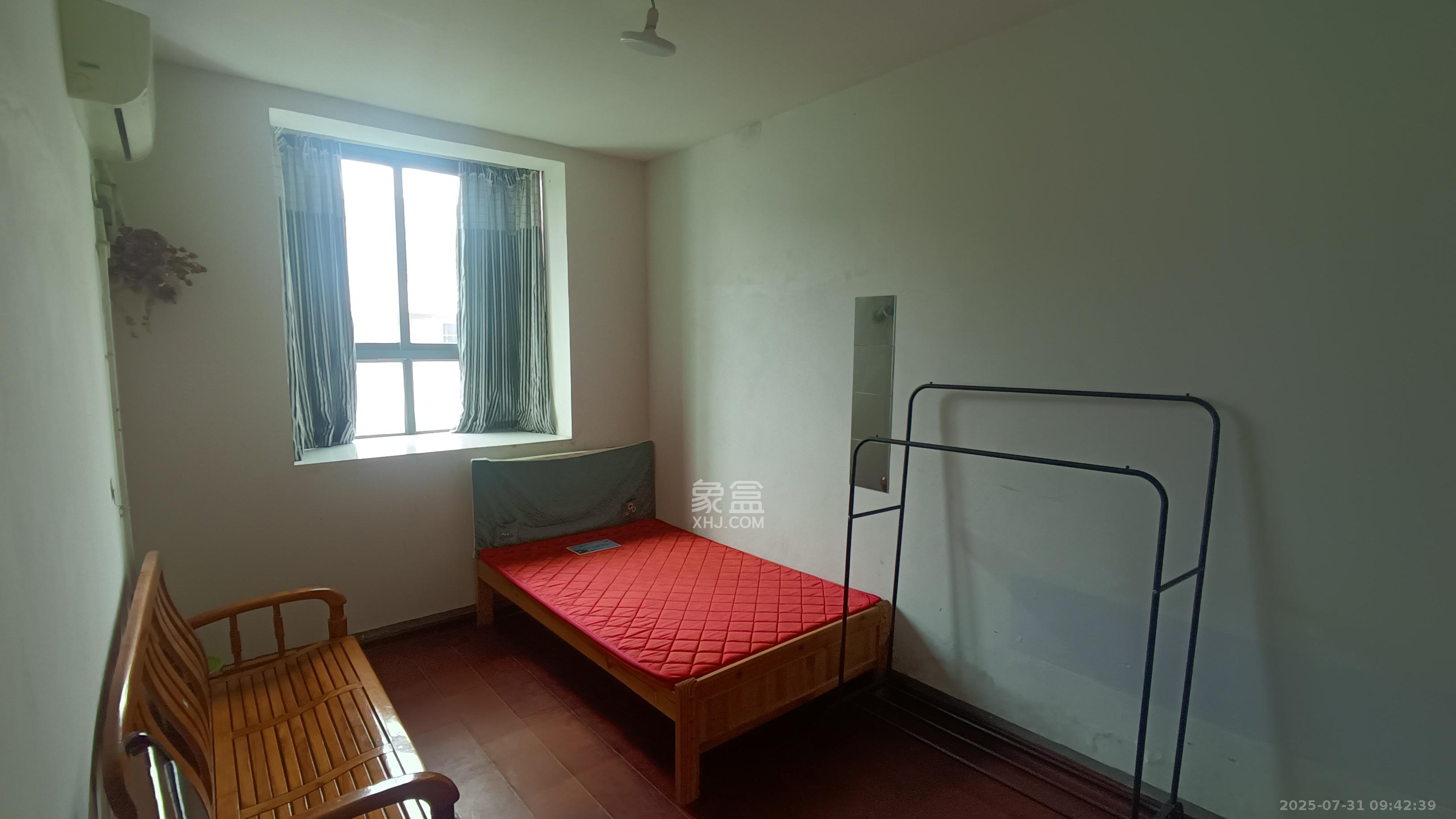 天峰名苑 2室2厅1卫 2400.0元/月 天峰名苑 2室2厅1卫 2400.0元/月室内图