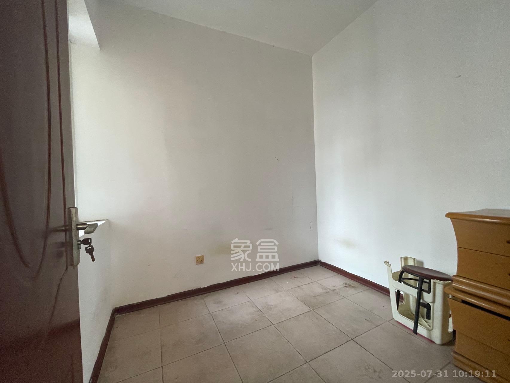 民政局宿舍 3室1厅1卫 1100.0元/月 民政局宿舍 3室1厅1卫 1100.0元/月室内图