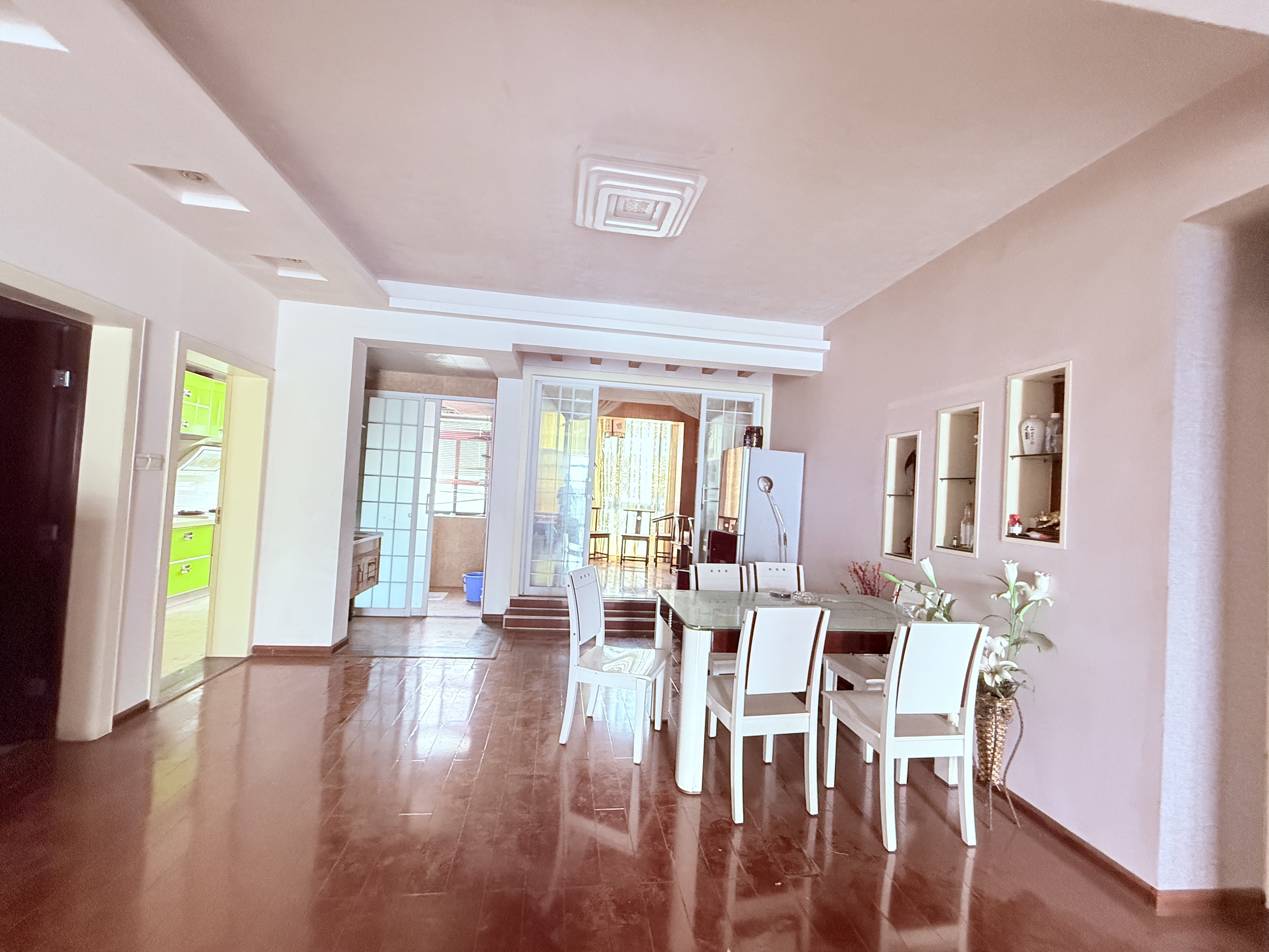 世纪嘉苑  3室2厅2卫    2500.0元/月室内图