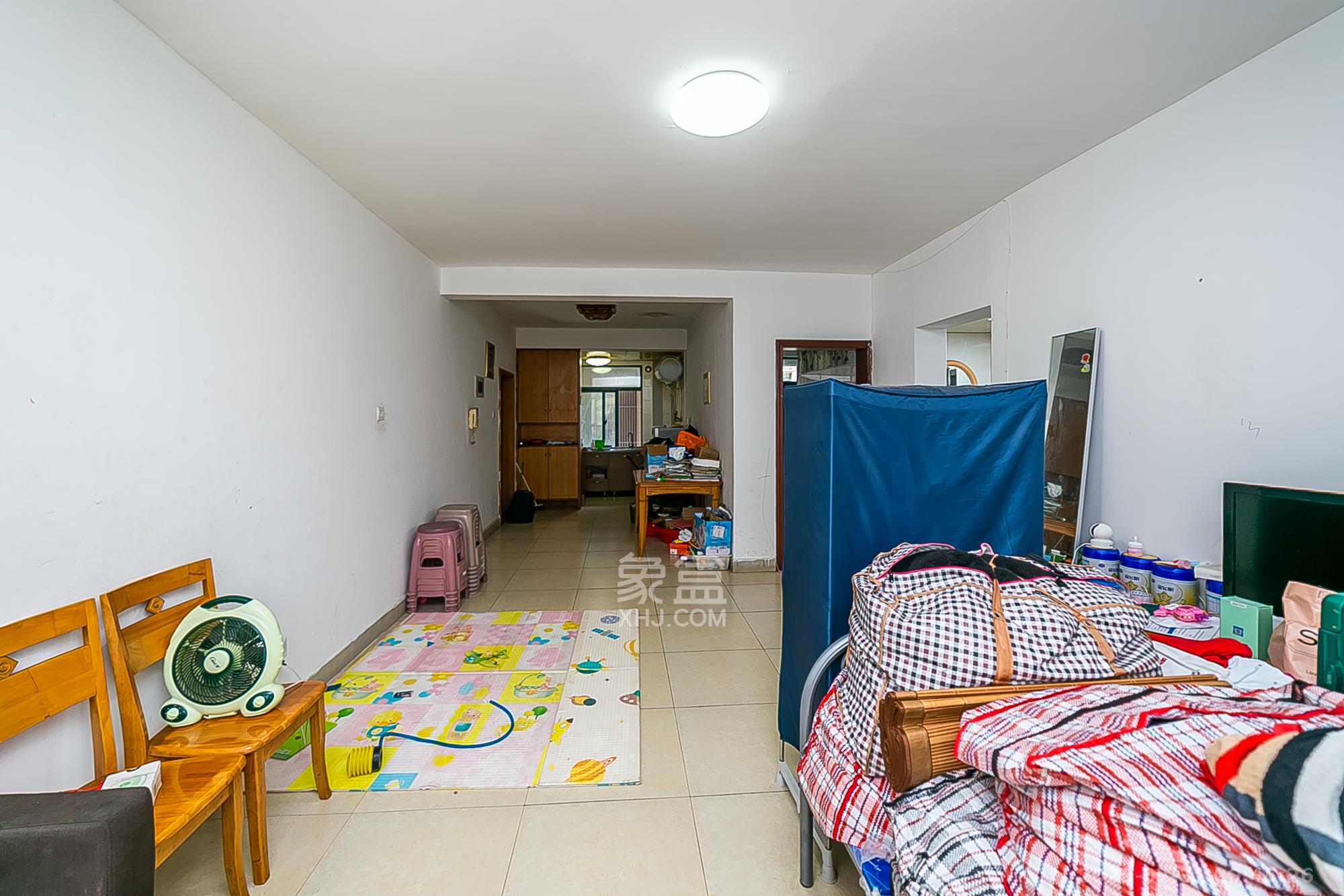 中江国际花城  2室2厅1卫    73.8万 中江国际花城  2室2厅1卫    73.8万客厅