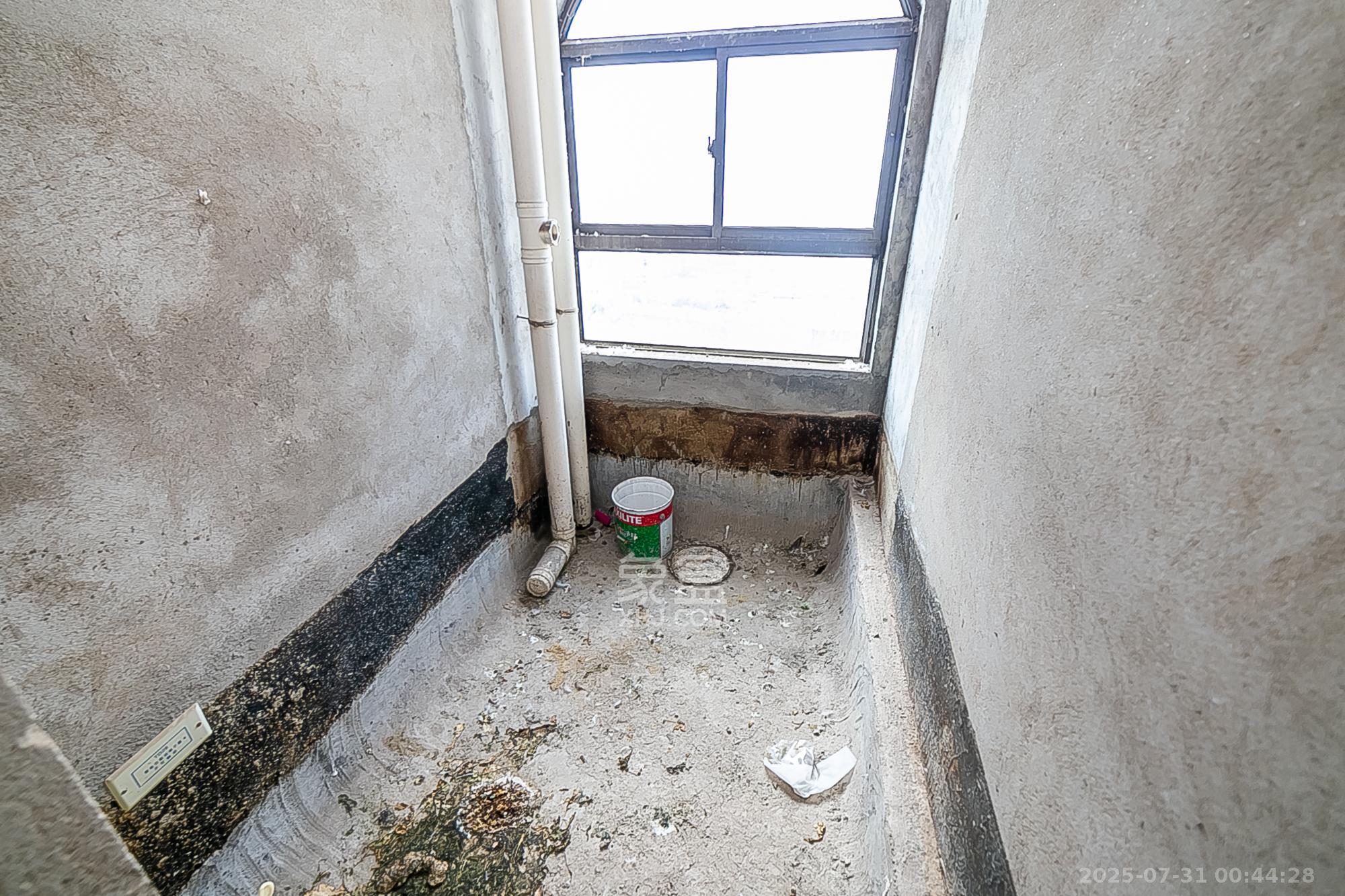 钱隆樽品(一、二、三期)  4室2厅2卫    145.0万 钱隆樽品(一、二、三期)  4室2厅2卫    145.0万卫生间