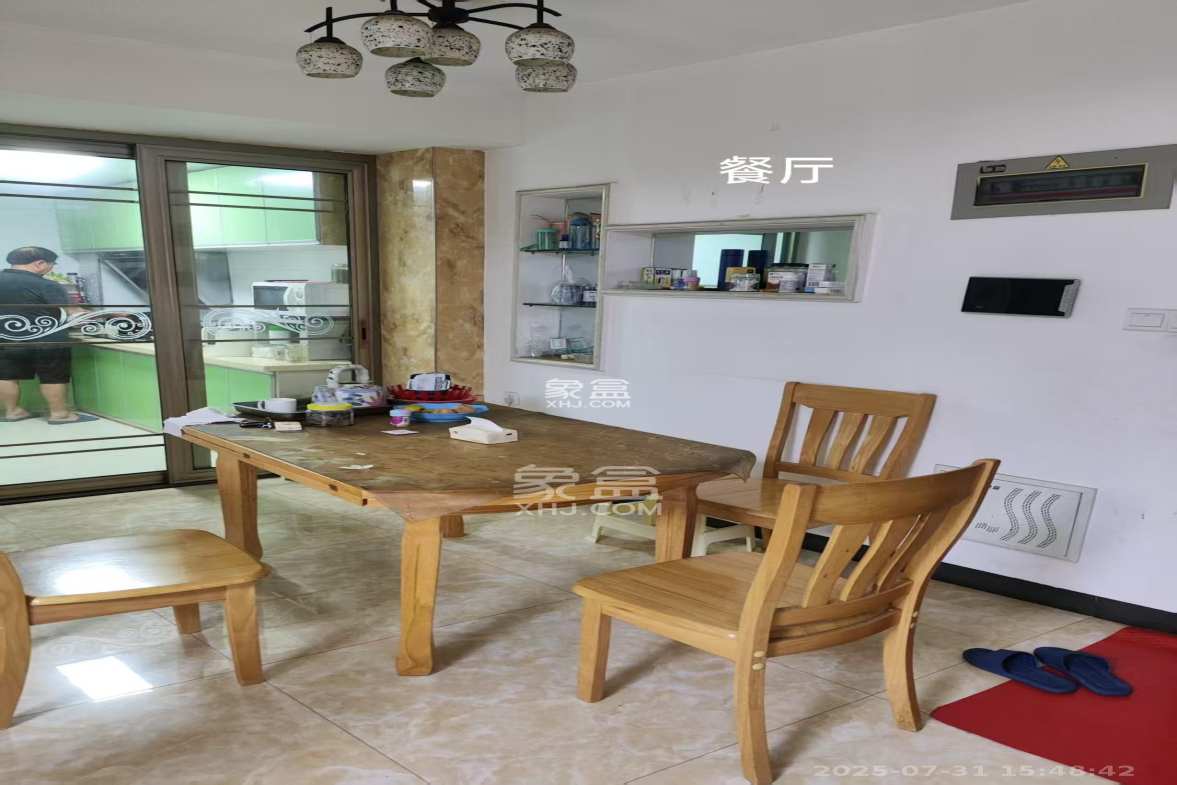 深业睿城 3室2厅2卫 2480.0元/月 深业睿城 3室2厅2卫 2480.0元/月室内图