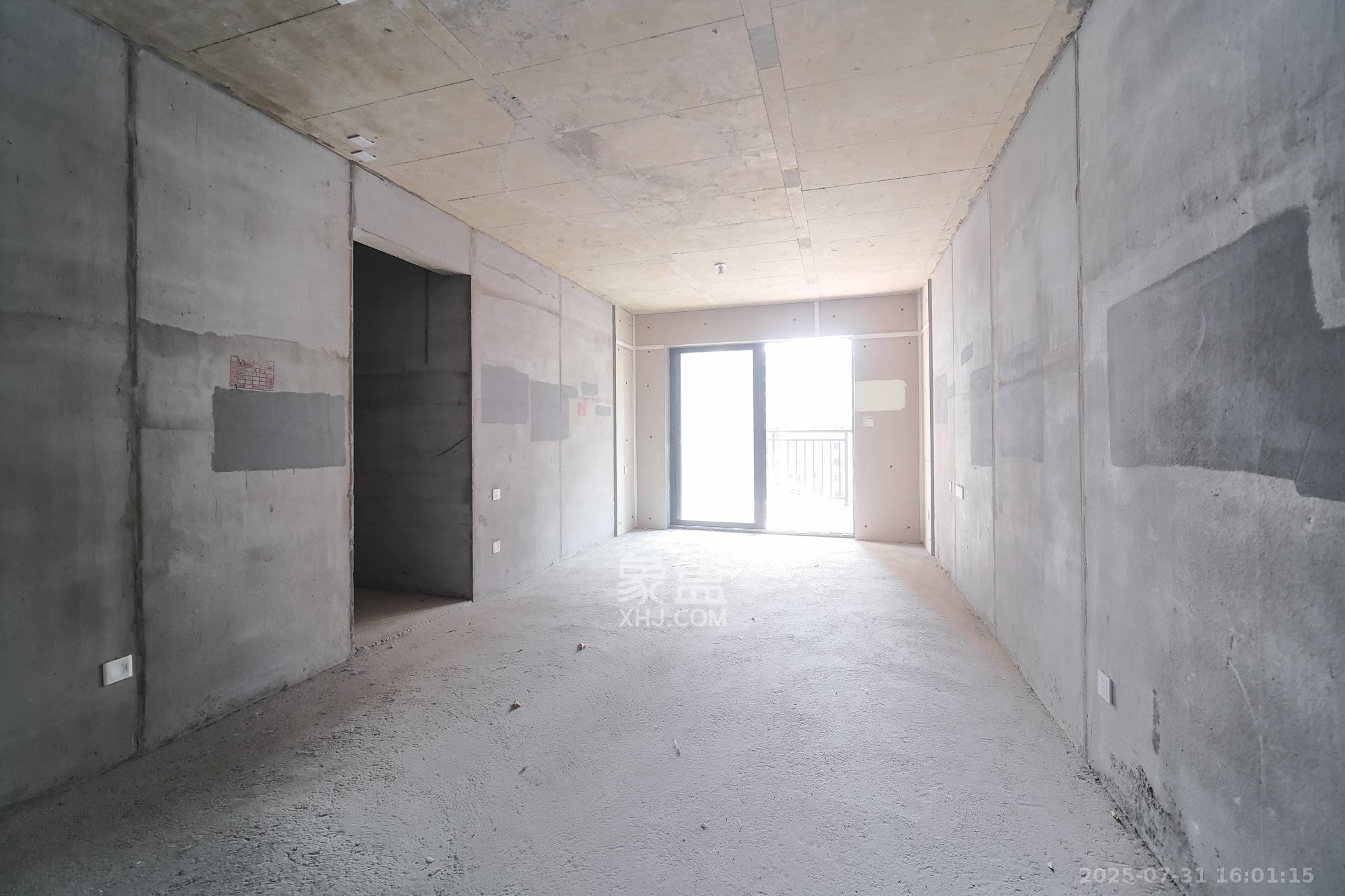 和顺府  4室2厅2卫    115.0万 和顺府  4室2厅2卫    115.0万客厅