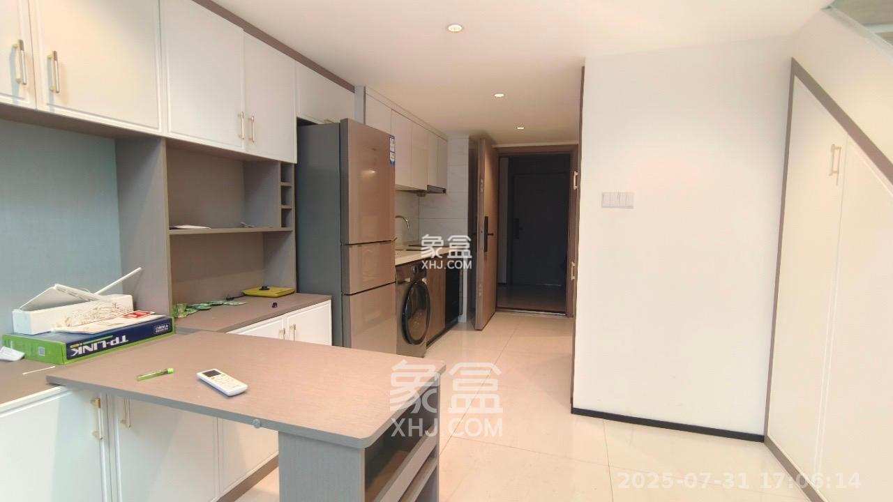 藏珑湖上公馆 1室1厅1卫 3000.0元/月 藏珑湖上公馆 1室1厅1卫 3000.0元/月室内图