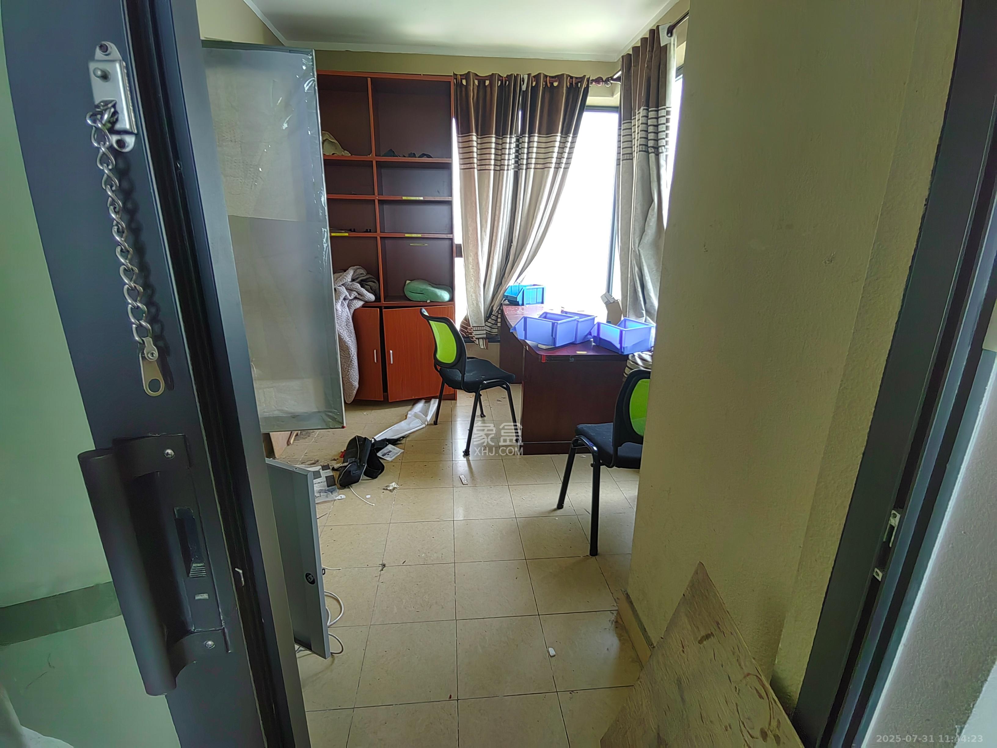 万科金域缇香 4室2厅2卫 3600.0元/月 万科金域缇香 4室2厅2卫 3600.0元/月室内图