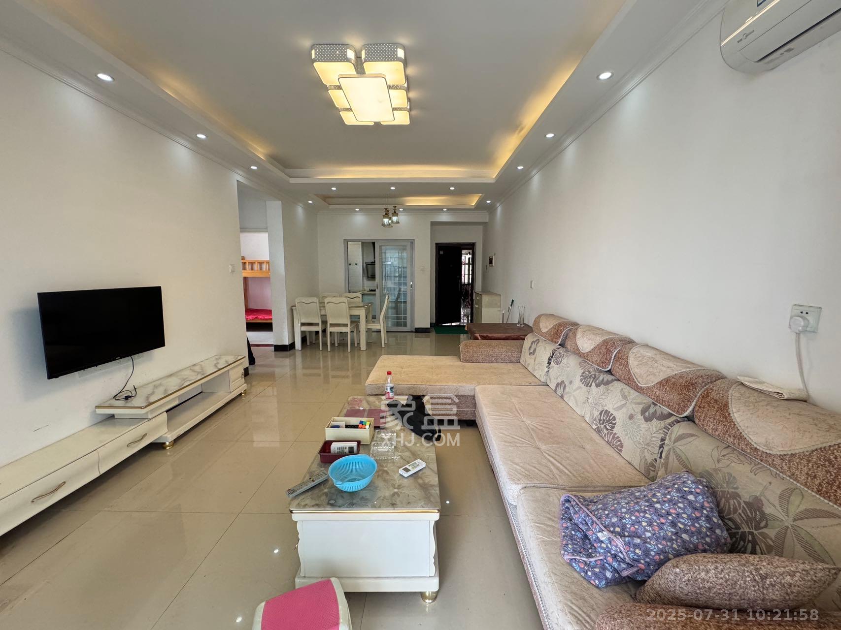 万里时代 3室2厅1卫 2800.0元/月 万里时代 3室2厅1卫 2800.0元/月室内图