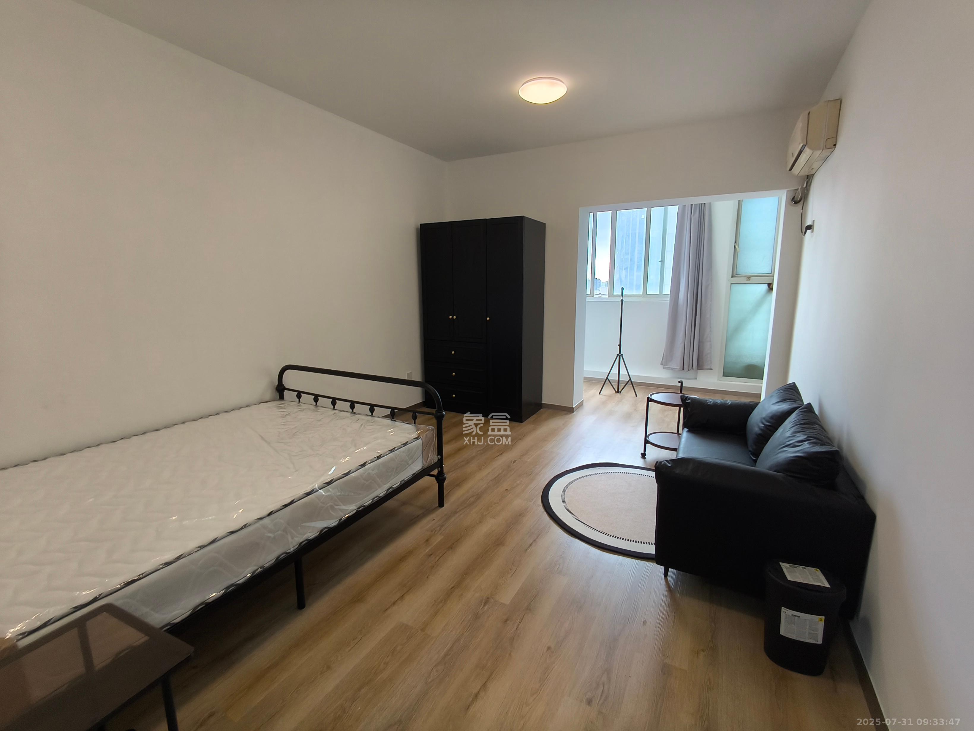 2076至高点 1室1厅1卫 1400.0元/月 2076至高点 1室1厅1卫 1400.0元/月室内图