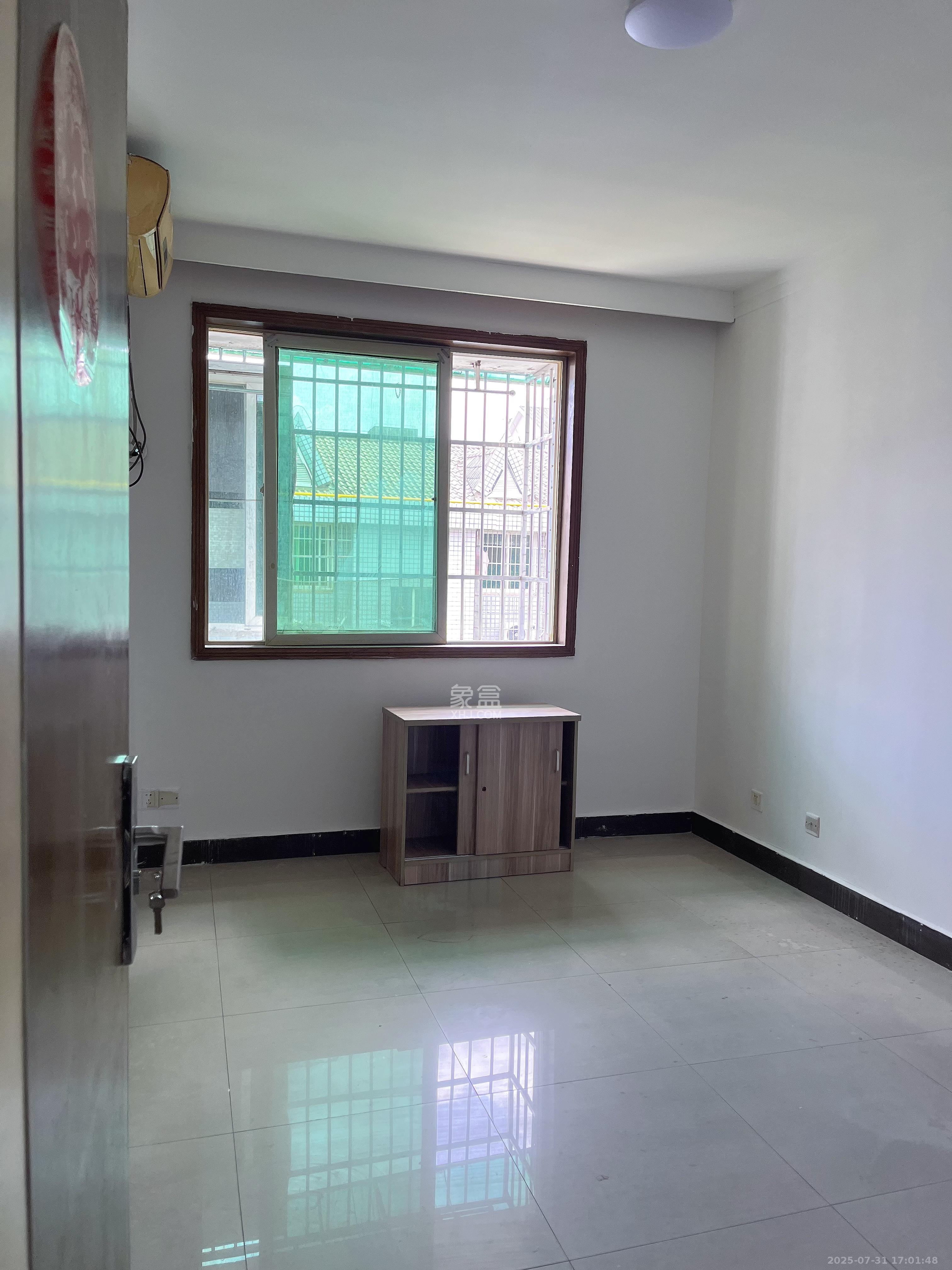 五一新村安置小区(永定社区、永兴社区、永祥社区) 2室2厅1卫 1500.0元/月 五一新村安置小区(永定社区、永兴社区、永祥社区) 2室2厅1卫 1500.0元/月室内图