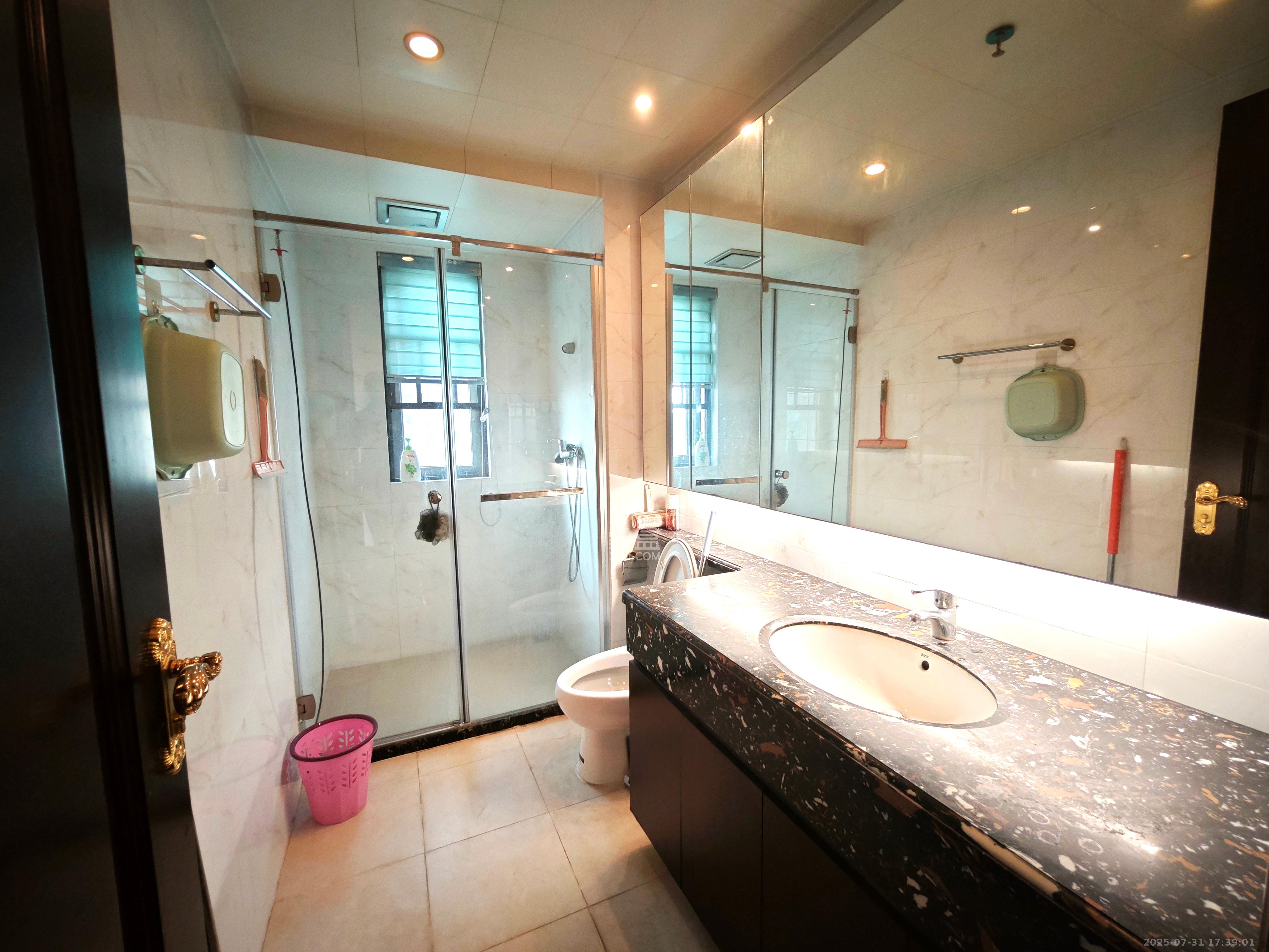 恒大御景半岛锦绣苑  3室2厅2卫    3000.0元/月 恒大御景半岛锦绣苑  3室2厅2卫    3000.0元/月室内图