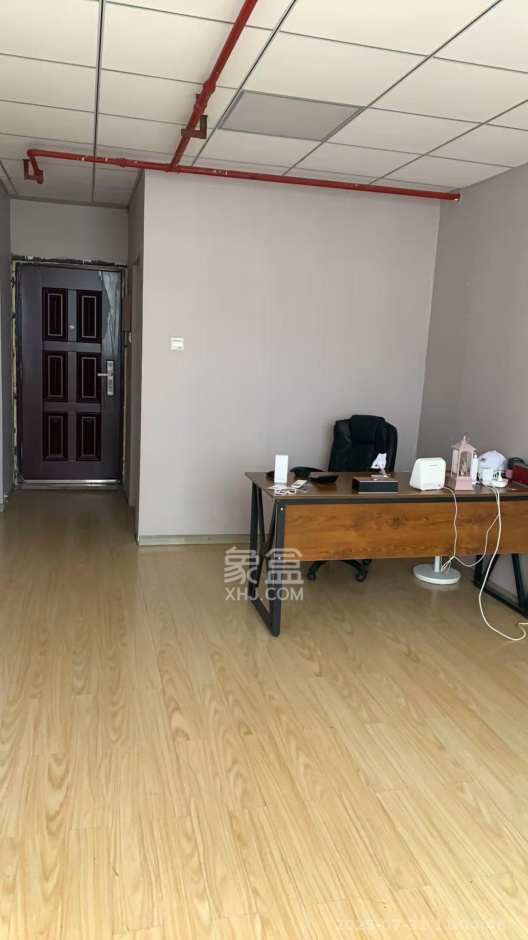 华瑞电子商厦(湖南科佳摄影城) 1室1厅1卫 1000.0元/月 华瑞电子商厦(湖南科佳摄影城) 1室1厅1卫 1000.0元/月室内图