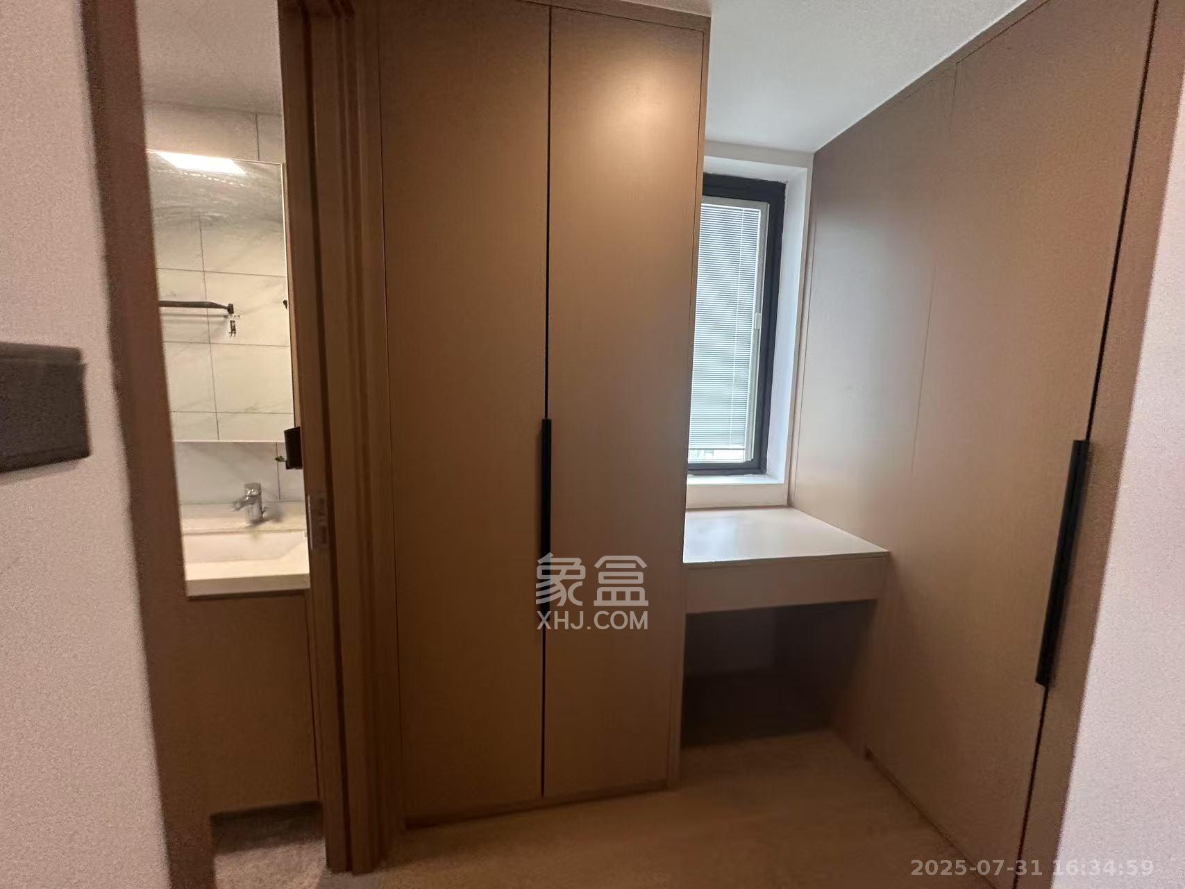 招商华发天汇  4室2厅2卫   5000.00元/月室内图