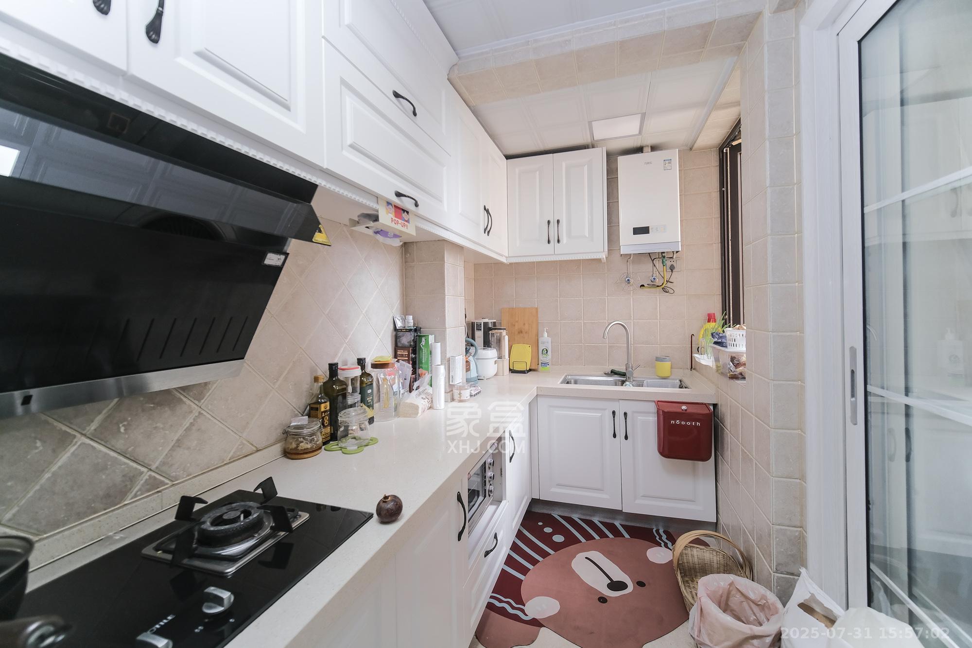 保利香槟国际  2室2厅1卫    79.8万 保利香槟国际  2室2厅1卫    79.8万厨房