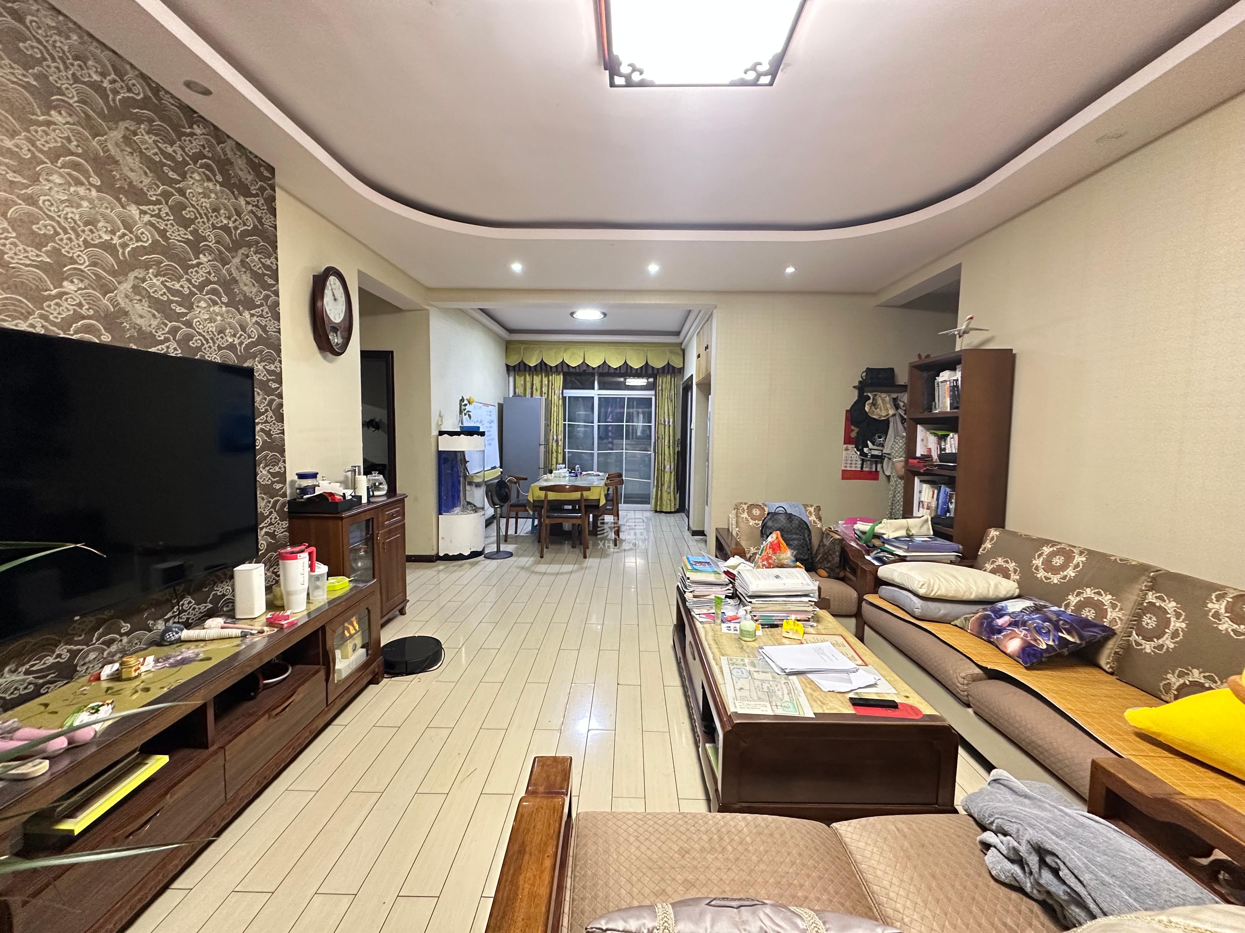 科大佳园南苑  4室2厅2卫    3600.0元/月室内图