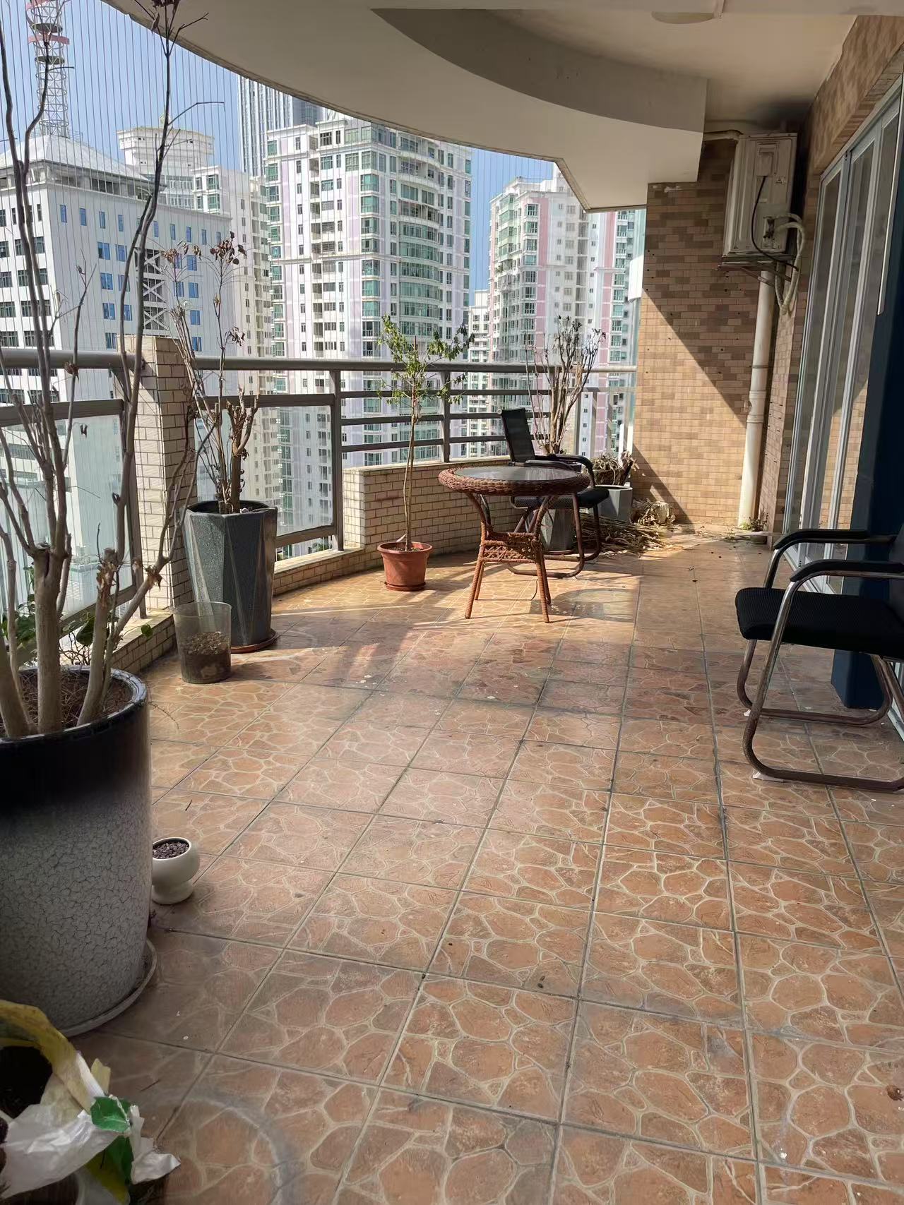 半山花园 4室2厅2卫 17000.0元/月 半山花园 4室2厅2卫 17000.0元/月室内图