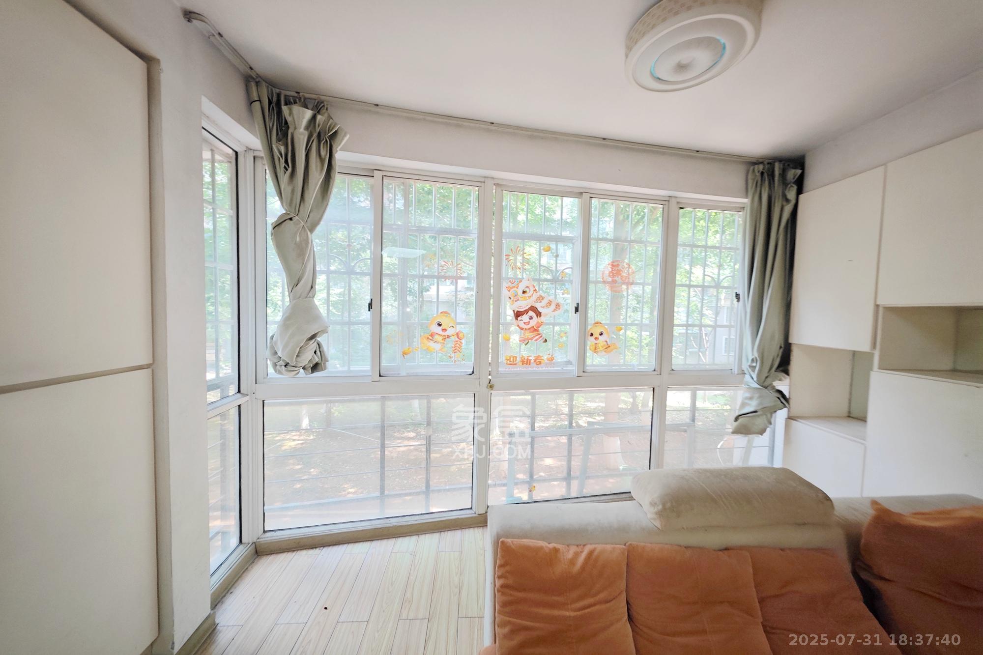 福乐康城  3室2厅2卫    82.8万 福乐康城  3室2厅2卫    82.8万阳台