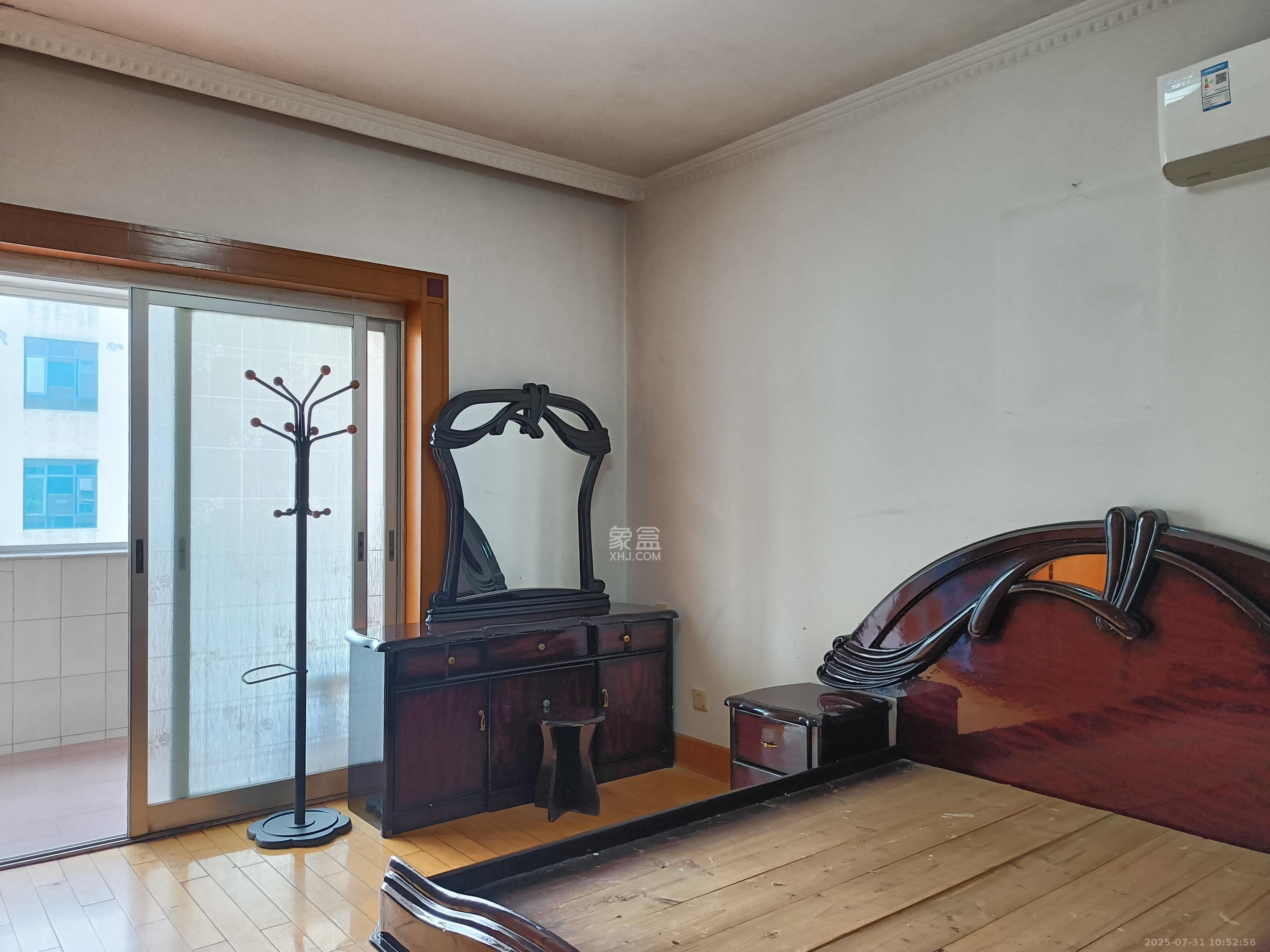 交通厅宿舍 4室2厅2卫 3500.0元/月 交通厅宿舍 4室2厅2卫 3500.0元/月室内图