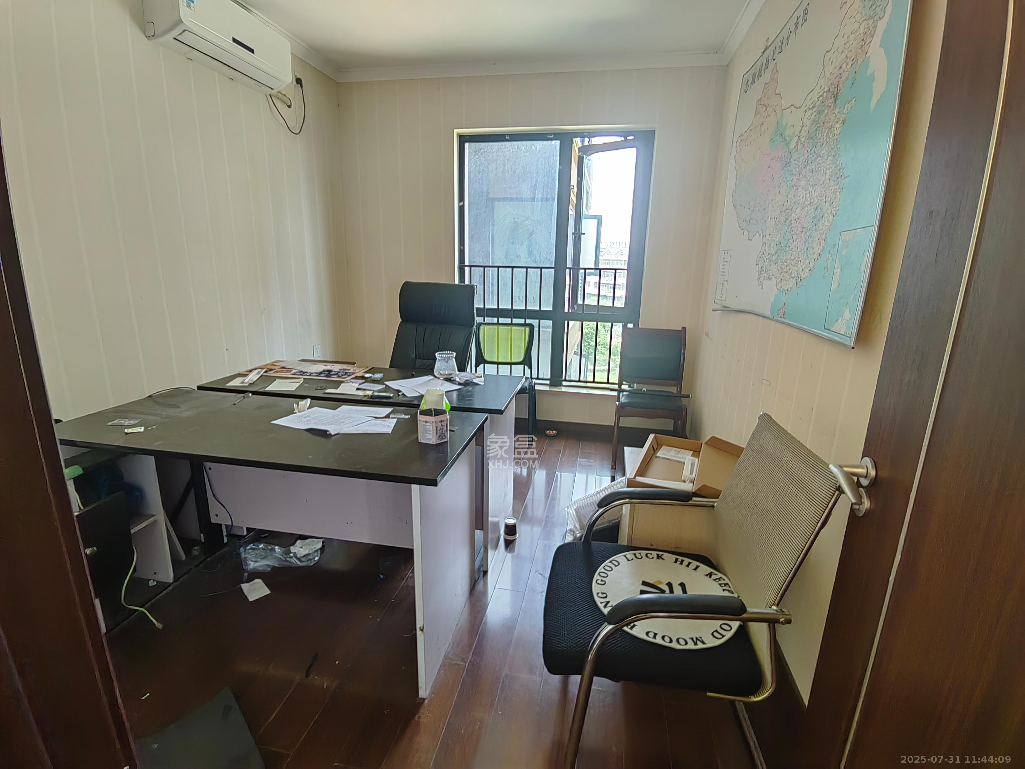 万科金域缇香 4室2厅2卫 3600.0元/月 万科金域缇香 4室2厅2卫 3600.0元/月室内图