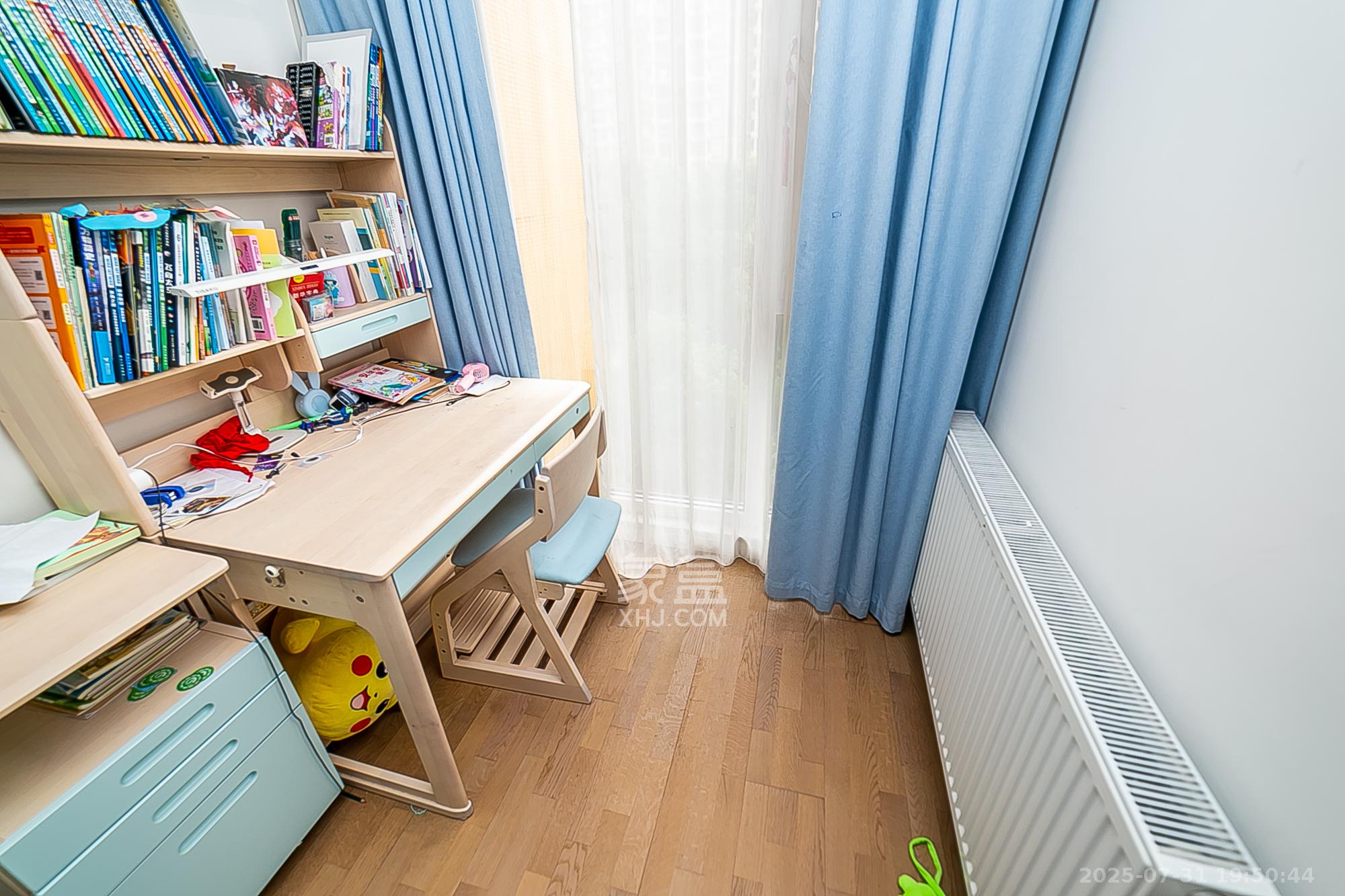 第六都（陆都小区）  5室2厅3卫    480.0万阳台