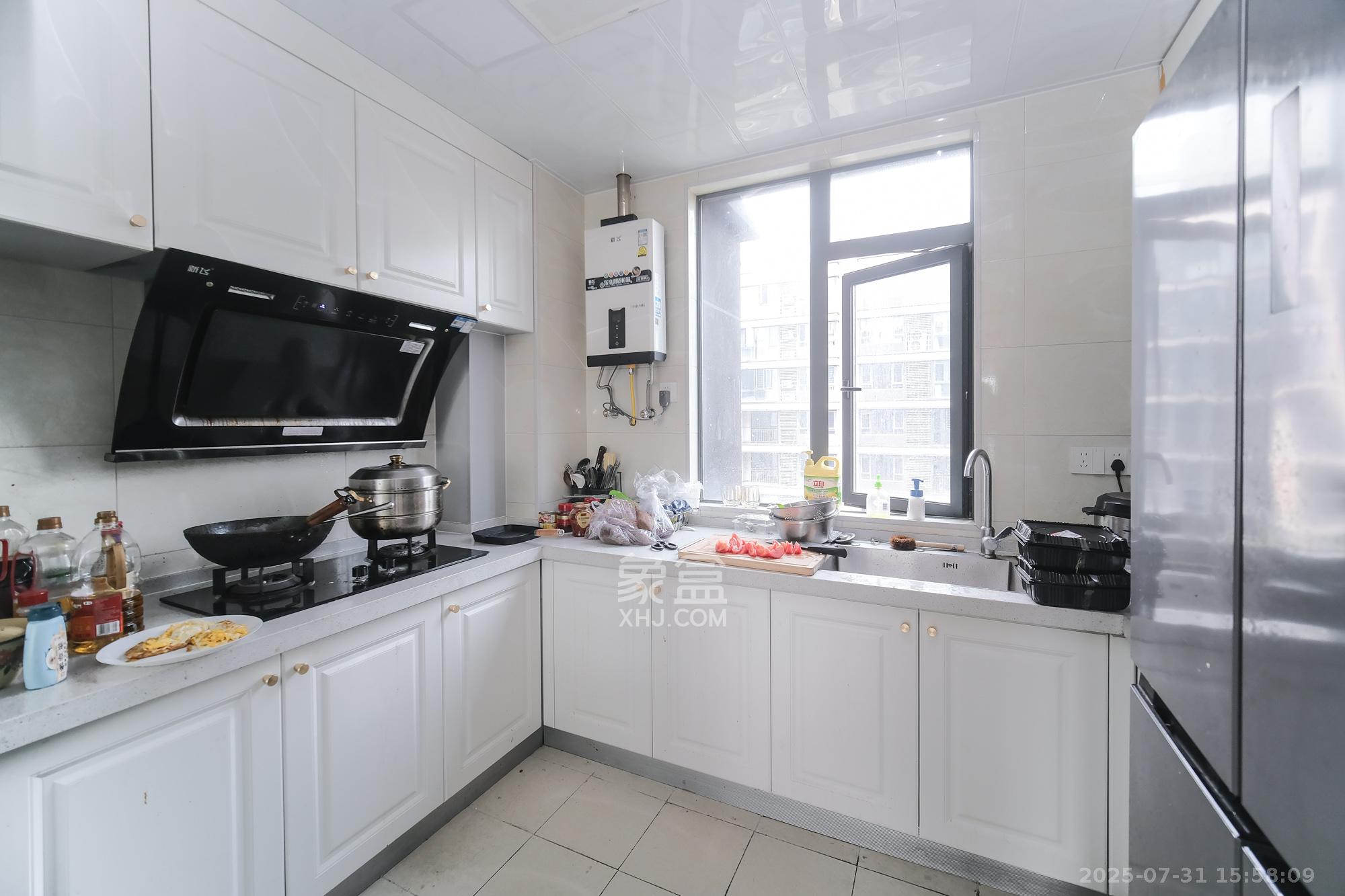 日盛湖湘悦府  3室2厅2卫    112.8万厨房